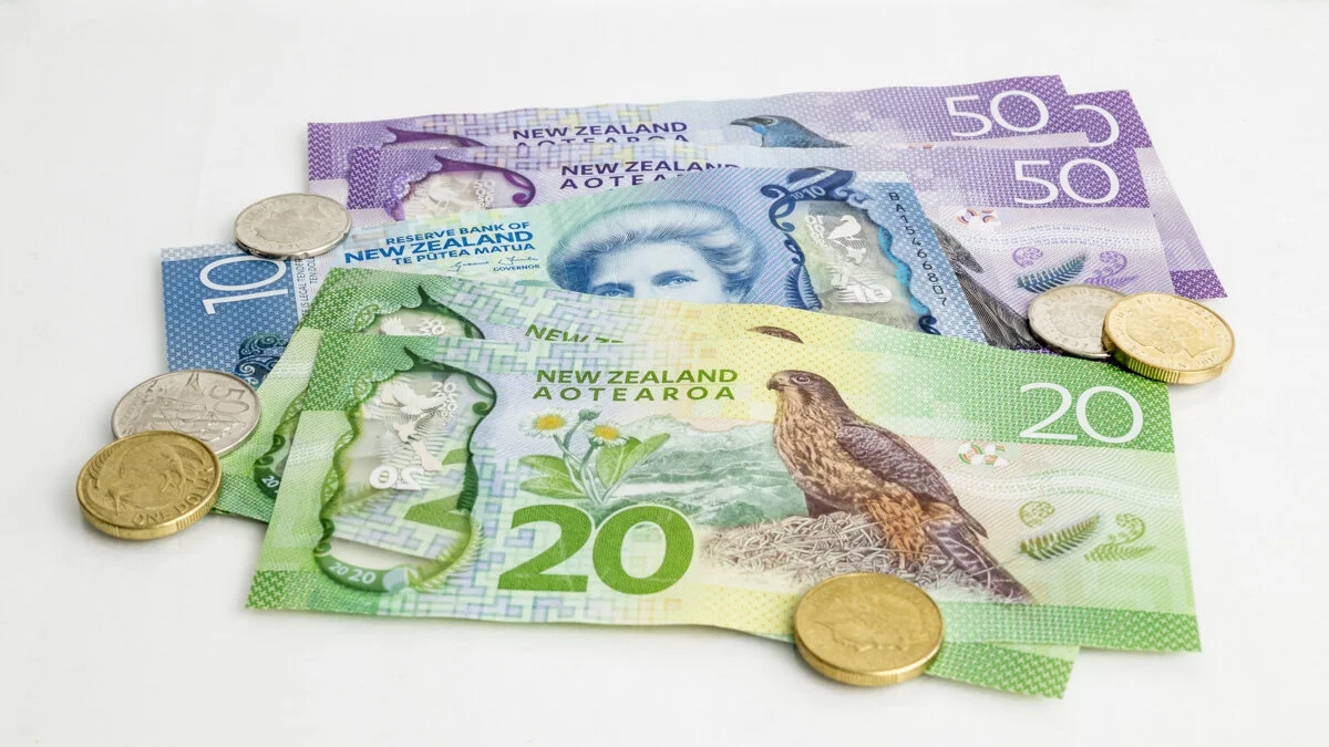 48 Small NZ Money XIV.jpg