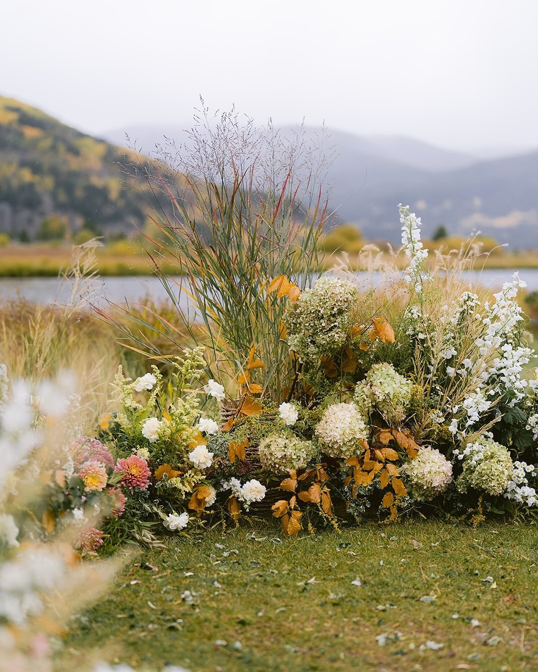 A 2024 seasonal fav for many reasons ✨
September, Camp Hale.

@shanemacomberweddings
@kirabarczyevents
@camphaleweddings
@littleshopoffloral
@oakandtwinerentals
@haveaseatcolorado
@vail_valley_entertainment
@bbjlatavola
@greatfamilyartists
@cornersch