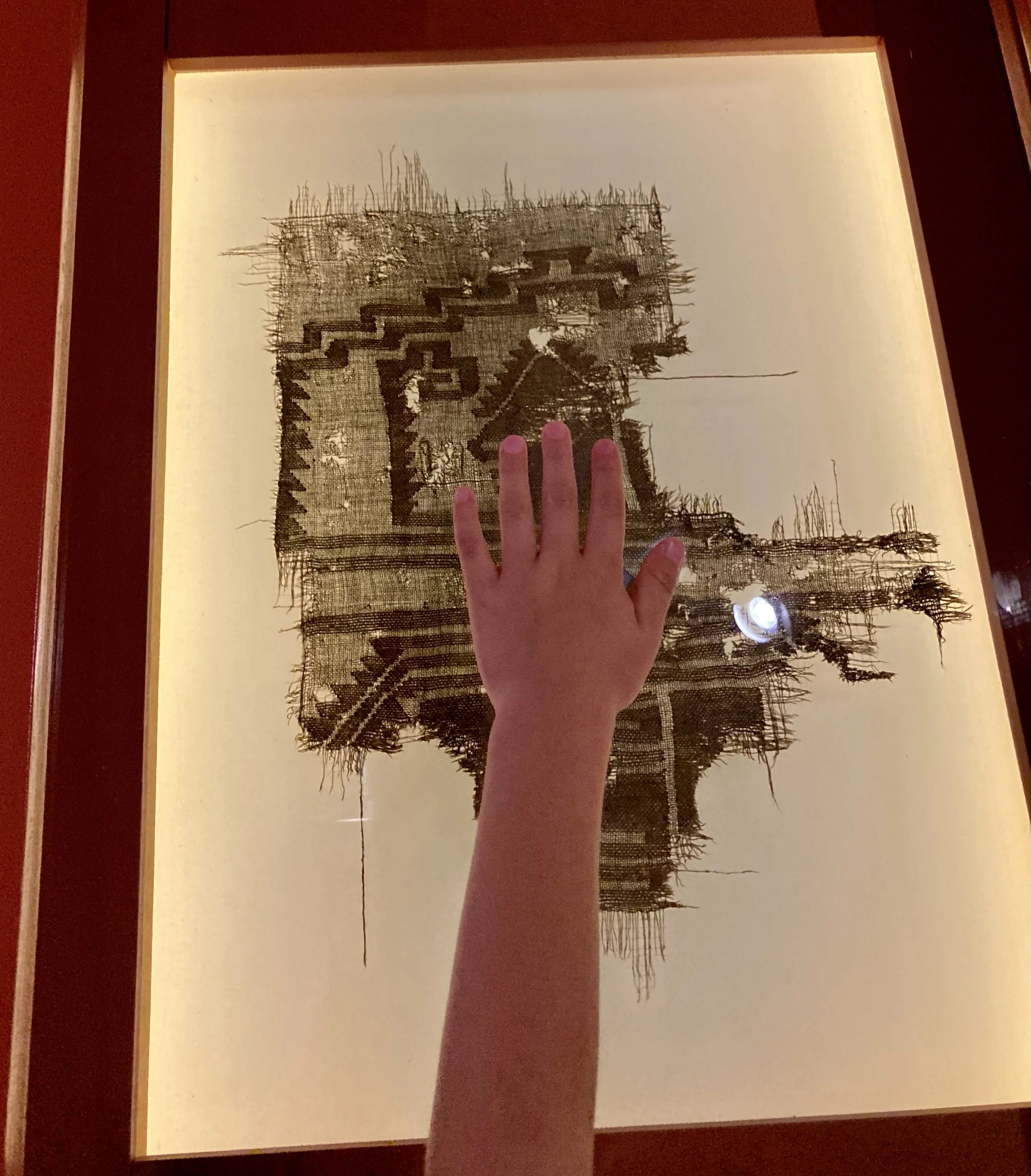 Centro de Textiles del Mundo Maya Museum 