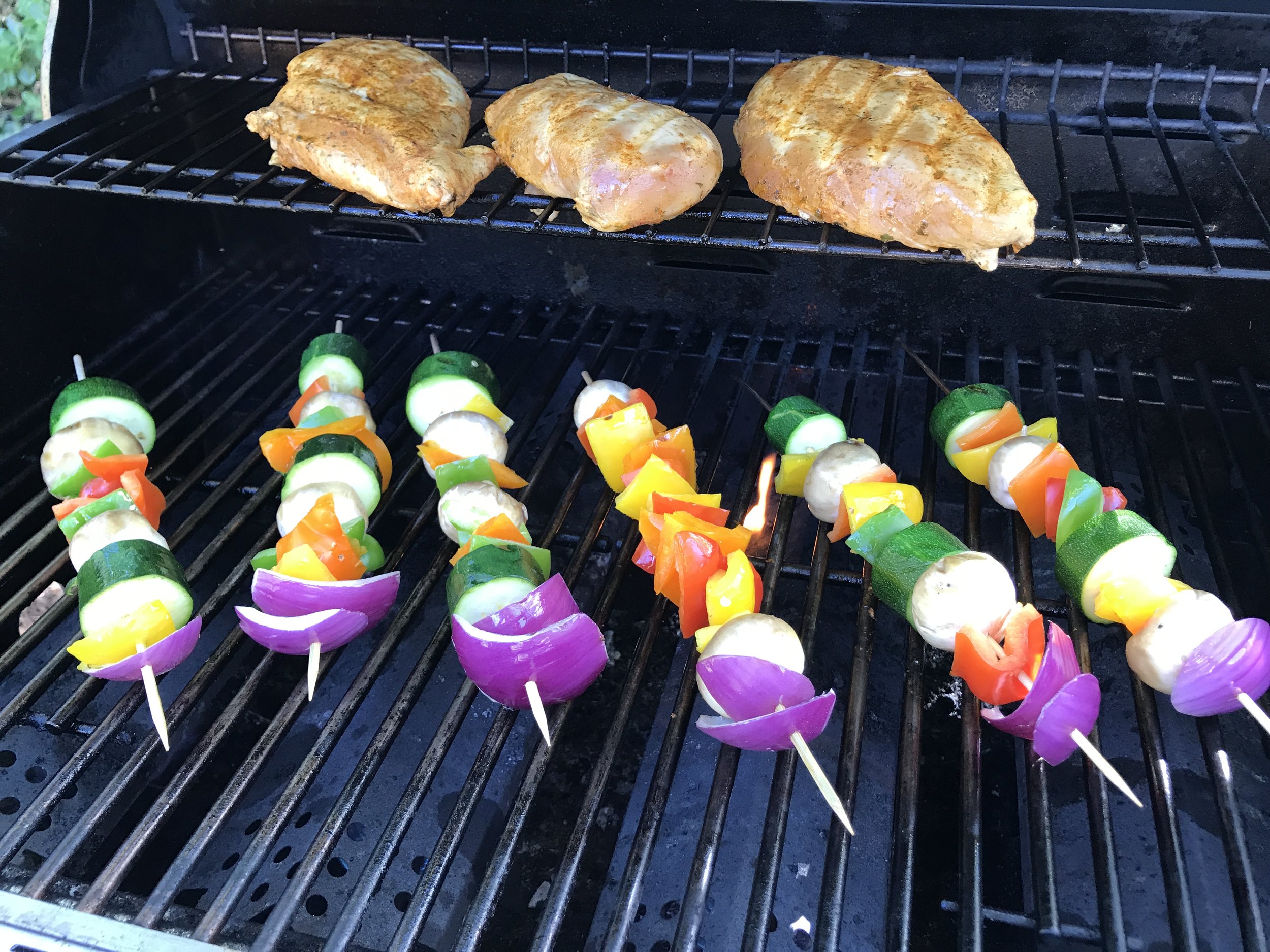 We had a wonderful weekend full of BBQ's, friends, lunches and festivities! We picked up some beautiful chicken breasts from our local grocery store that came with a beautiful tequila and lime merinade on it and then threw some veggies on a skewer with some olive oil and voila! Easy BBQ for us and our friend Ginger!
