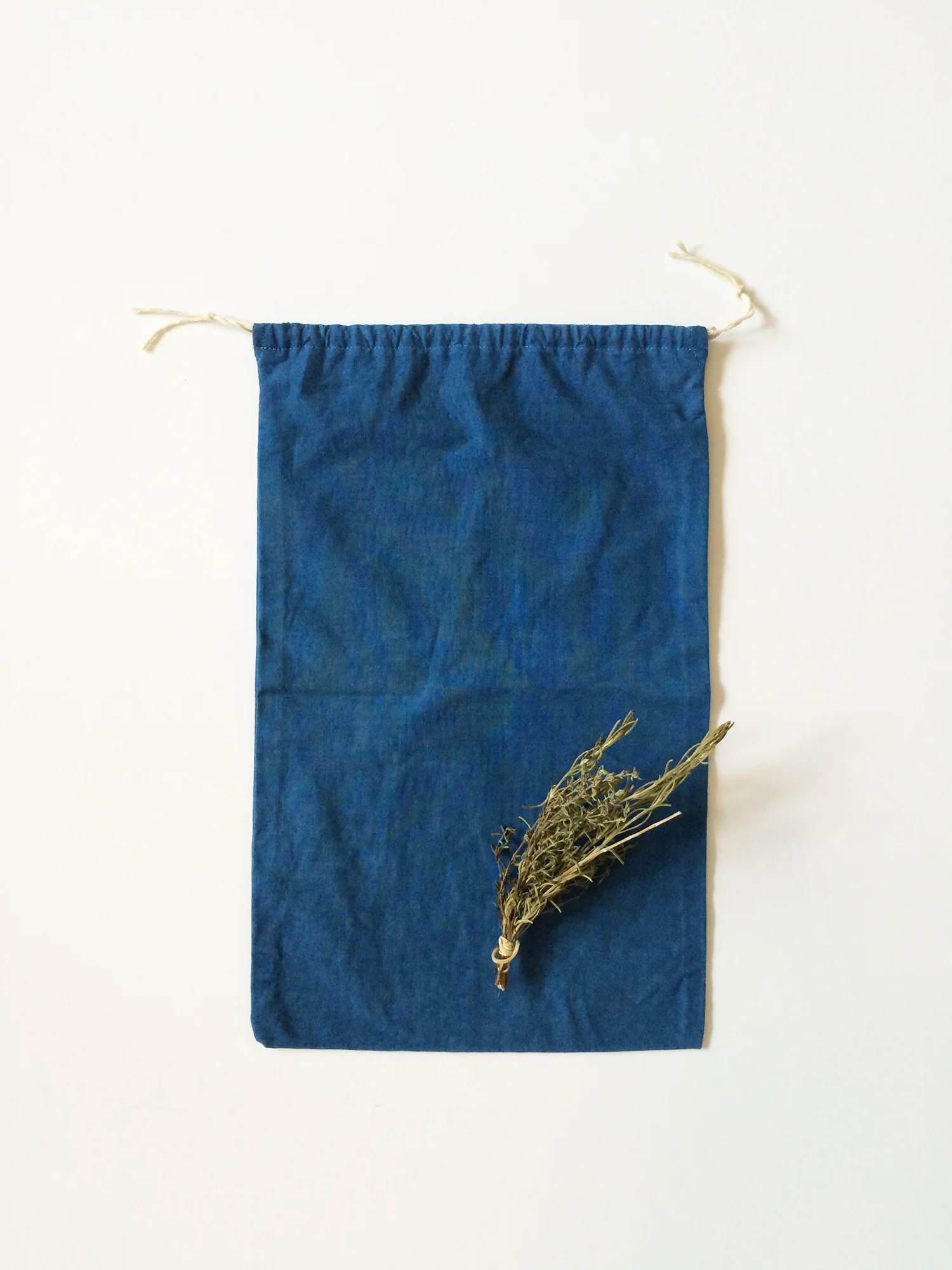 Indigo_drawstring_single_no3_1.jpg