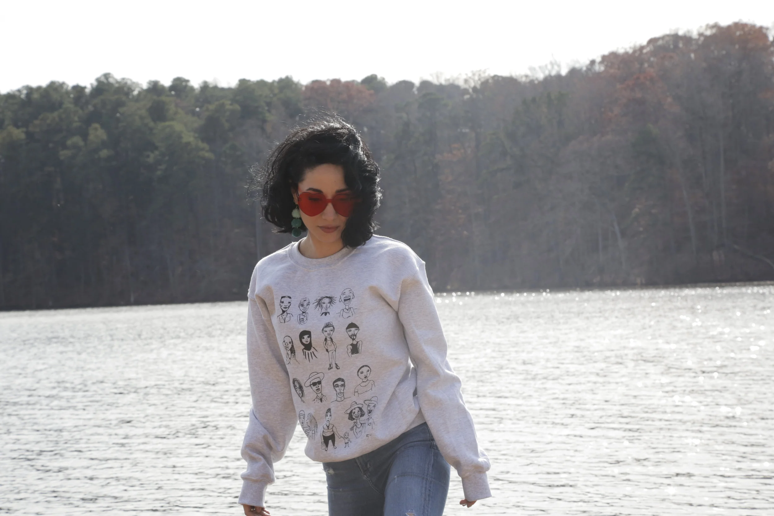 BECAUSEUS_PEOPLE_CREWNECK_W_2.JPG
