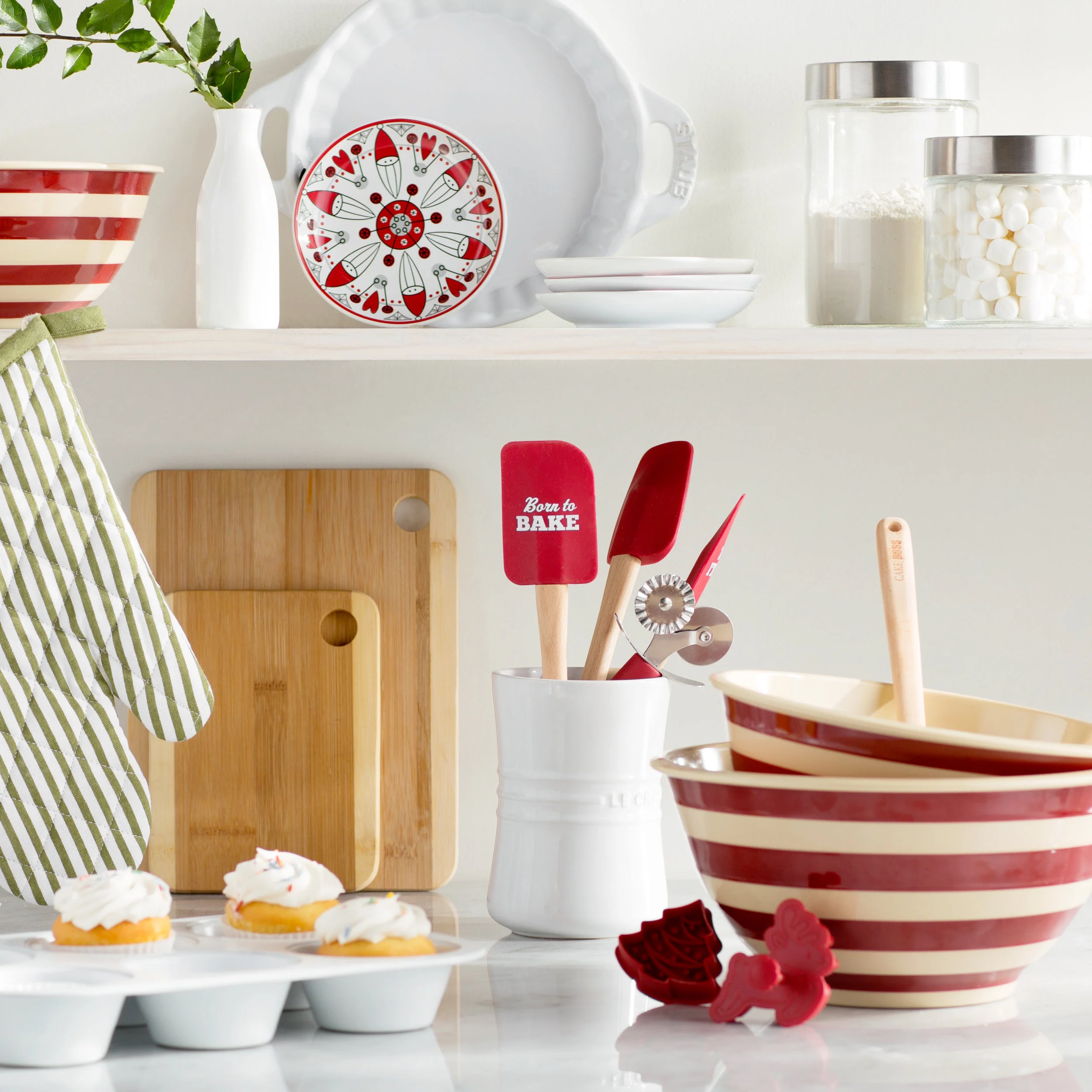 6293071_DS_WinterWhimsy_Bakeware_300_S.jpg