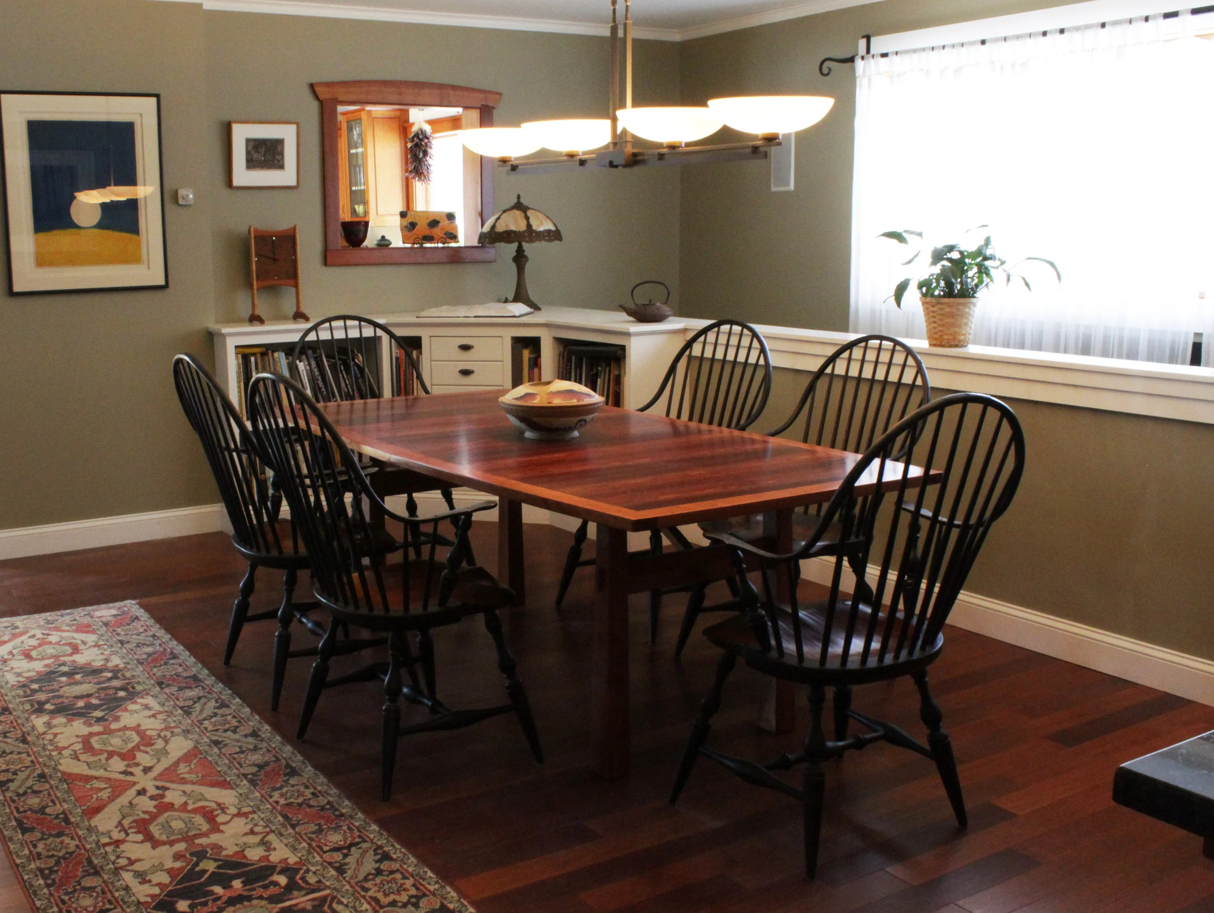 ARTISANFURNITURE-DiningRoomTable.jpg