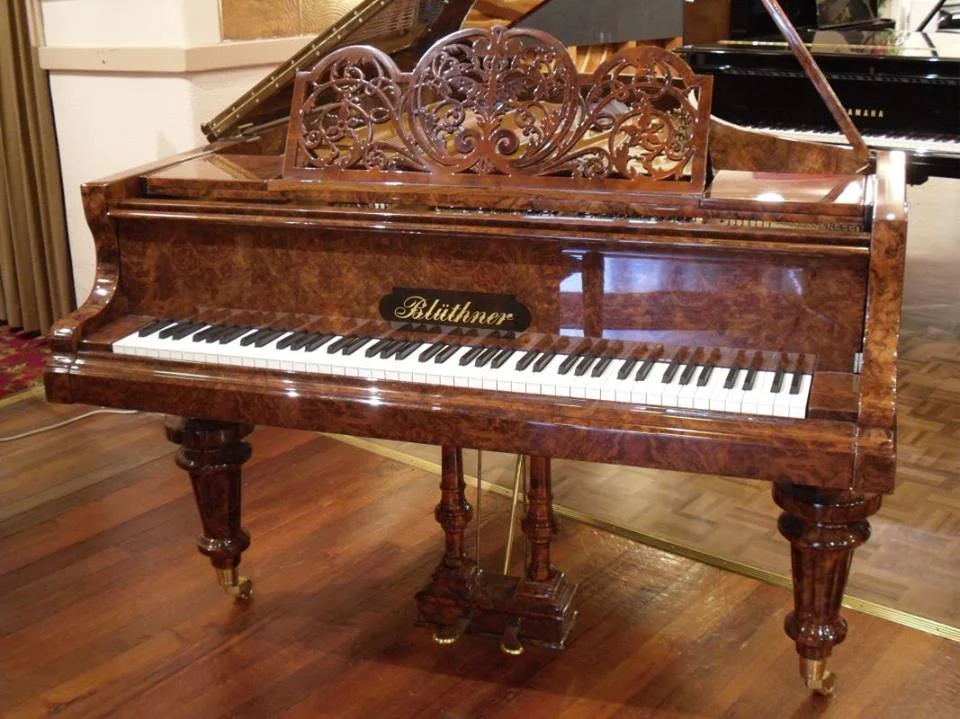 Bluthner Grand - Burl Walnut.jpg