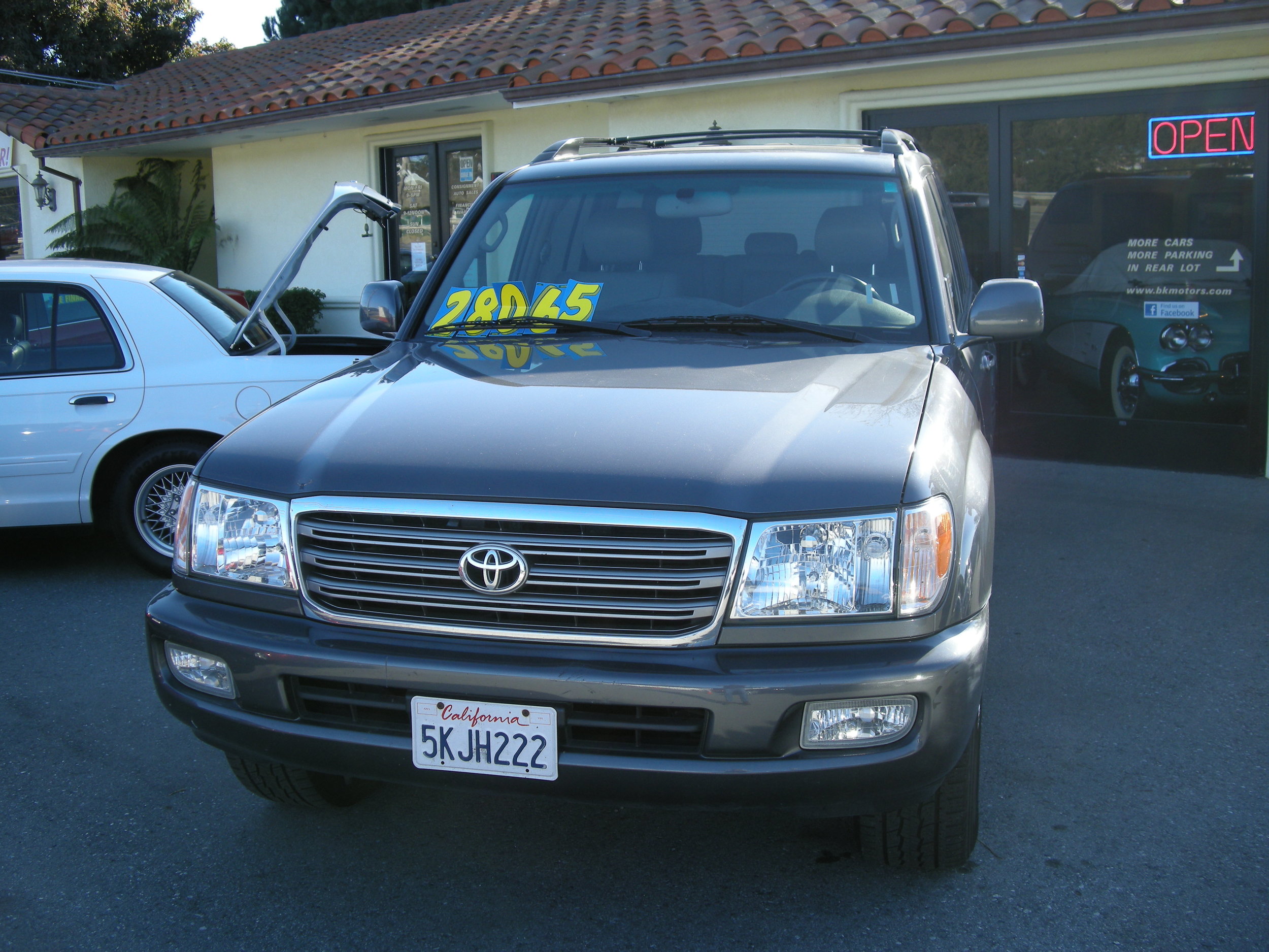 2004 land cruiser 002.jpg