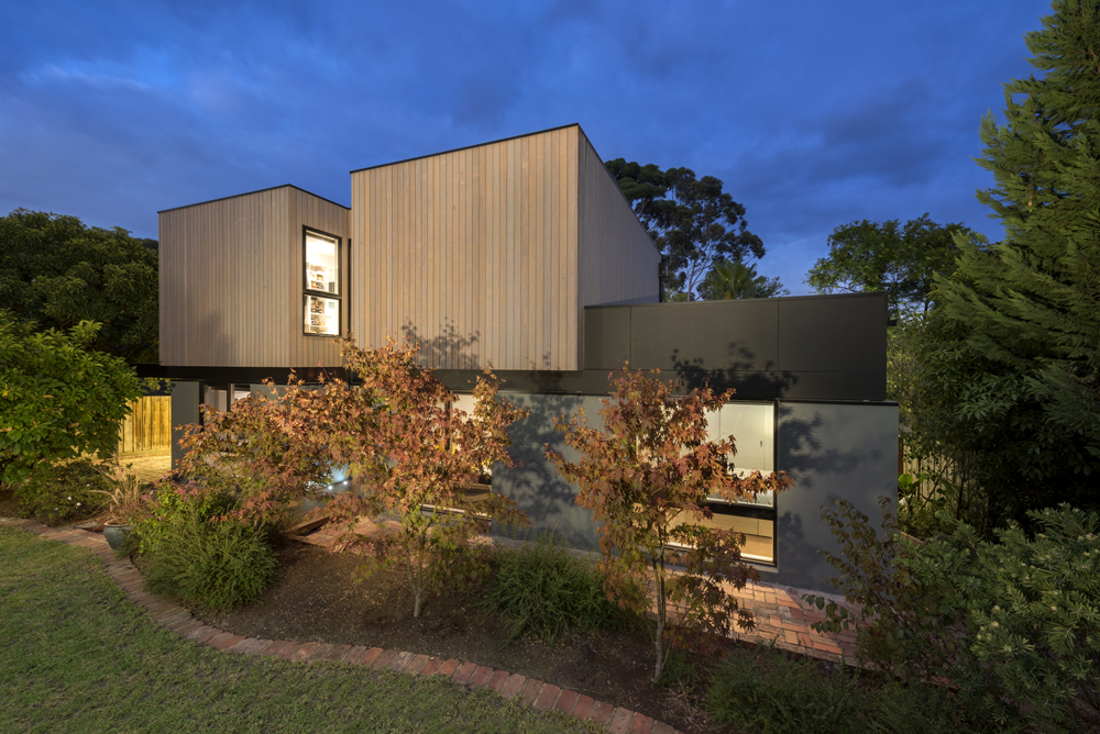 <i>reno, award, timber</i>Second storey eco addition - Mitcham