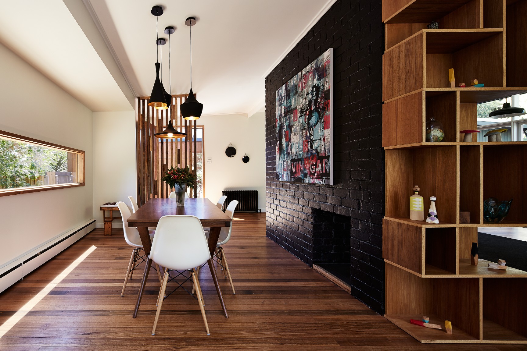 <i>reno, award, timber</i>Open-plan family haven - Nunawading