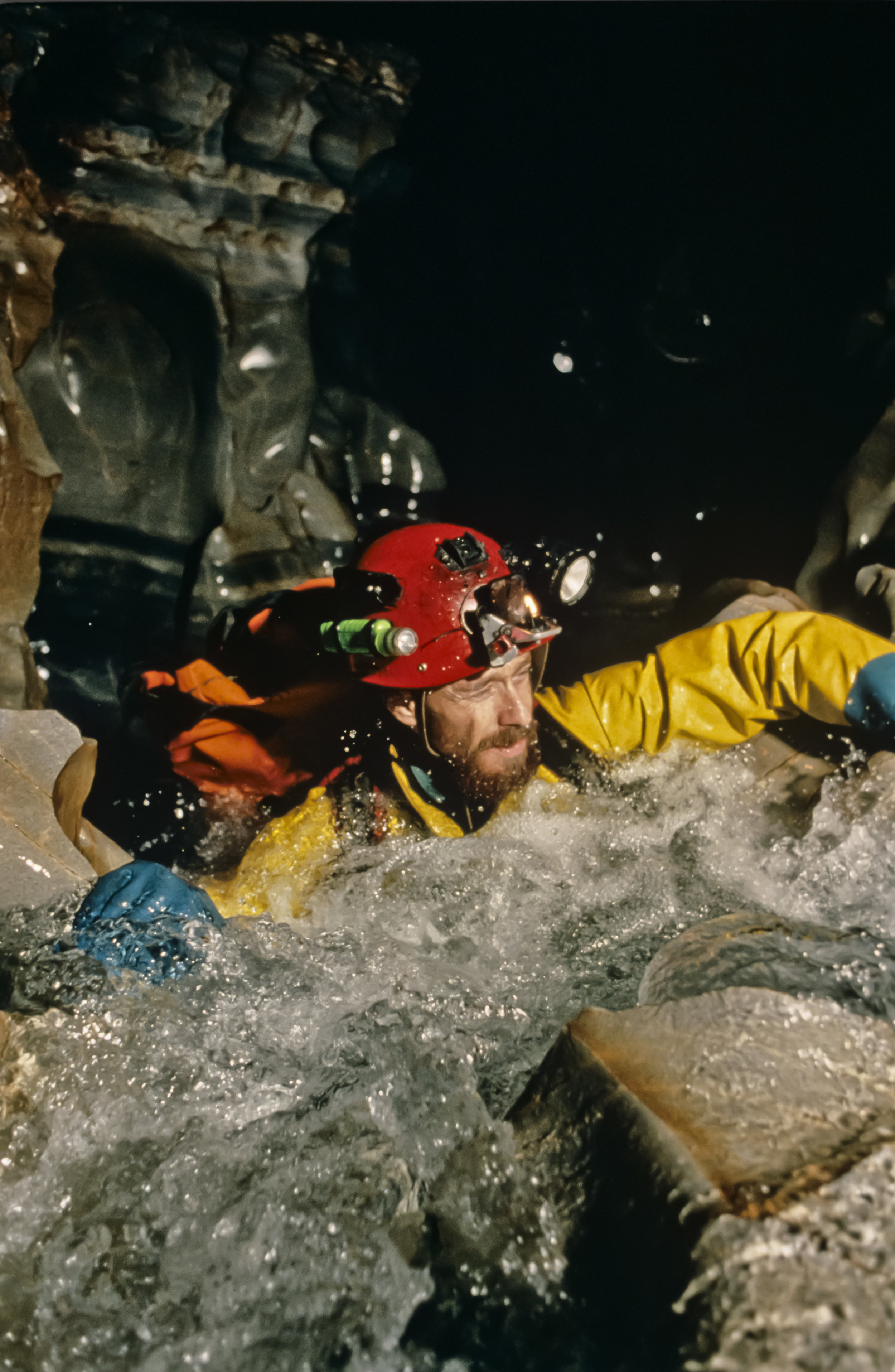  Kenny Broad fights his way through the Upper Gorge on a supply run for Camp 3. Photo by U. S. Deep Caving Team/Bill Stone. 