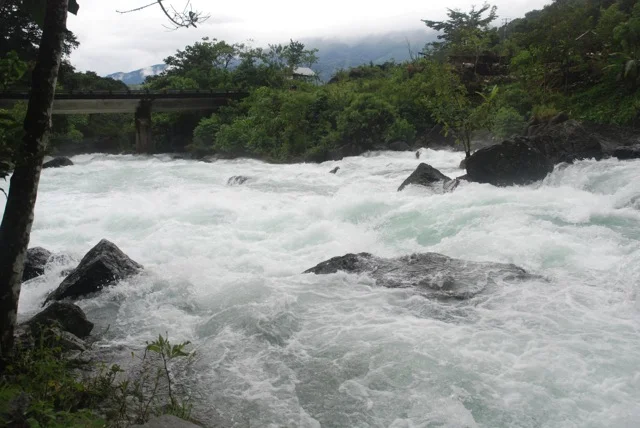 Downstream of the Rio Uluapan resurgence in flood. Photo by Ernie Garza.