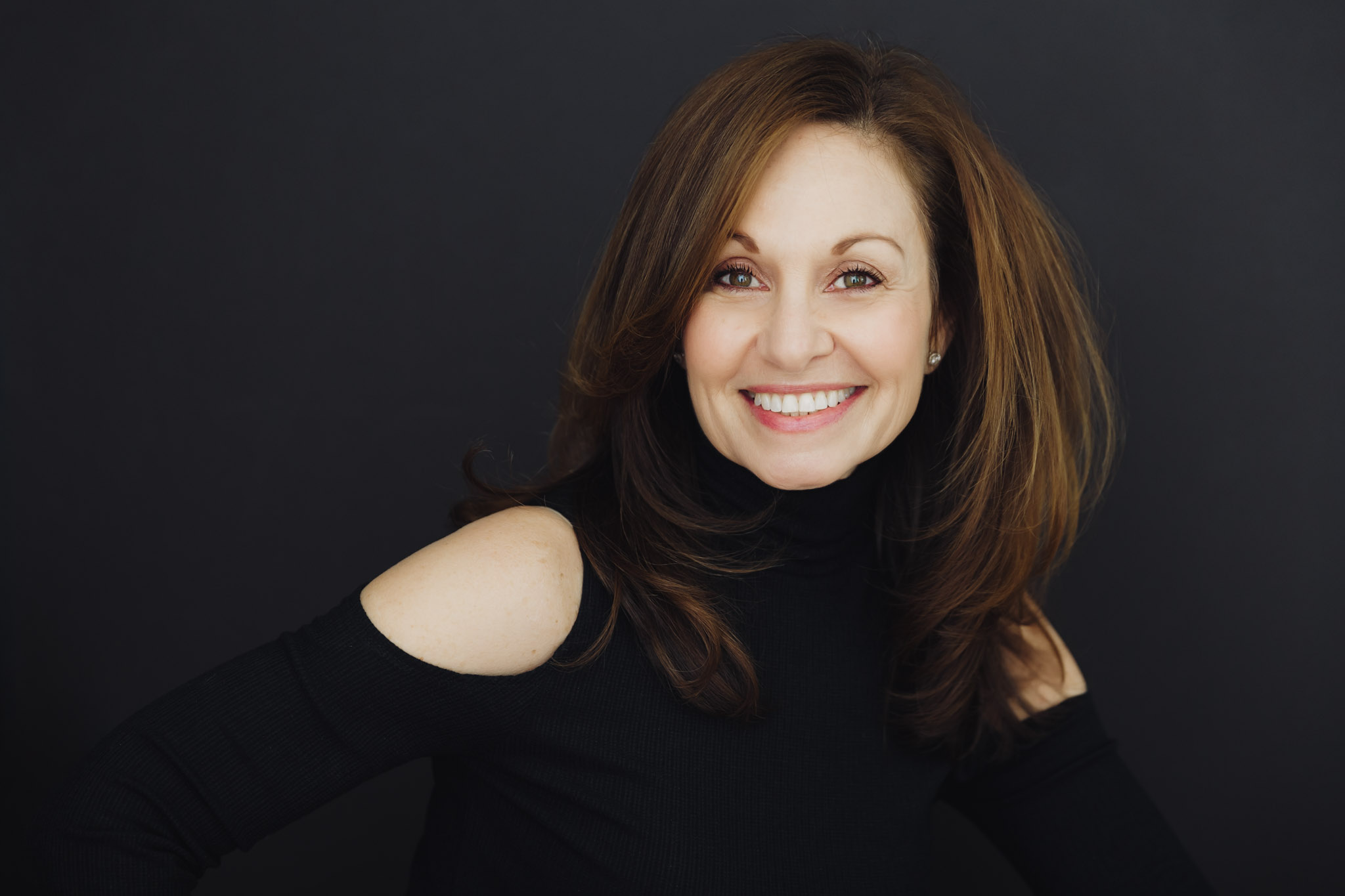 Synthia Praglin holds a Master's Degree in Psychology with an emphasis in Child Development. She is a certified Parent Educator, and a Certified Infant Massage Therapist. She has been teaching parenting classes for 15 years and her strong belief is that there is no "right way". You can contact her at Synthiapraglin@yahoo.com. 