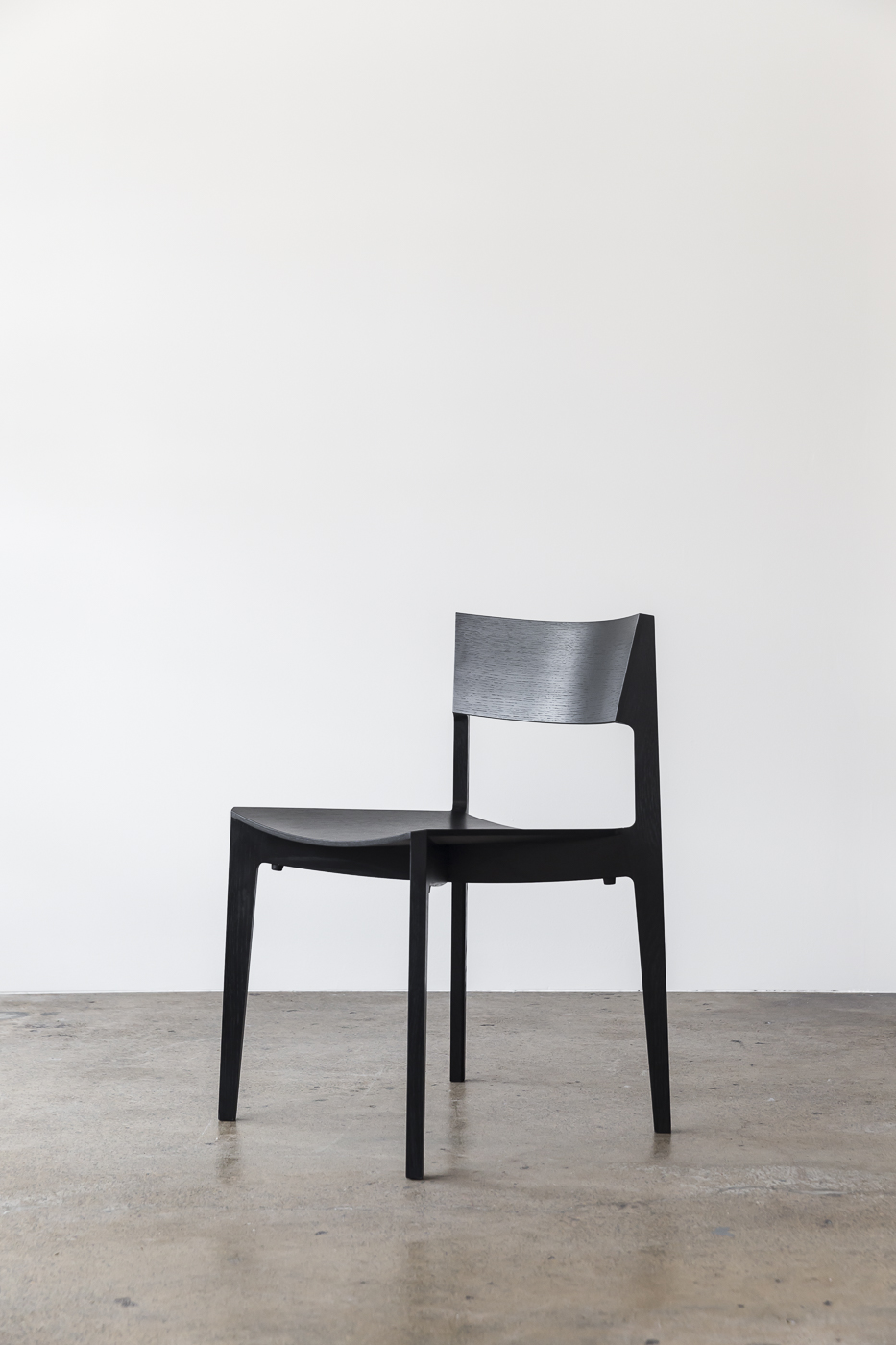 Elementary_Chair_Black_Feelgood_Designs_Establishing_Project82.jpg