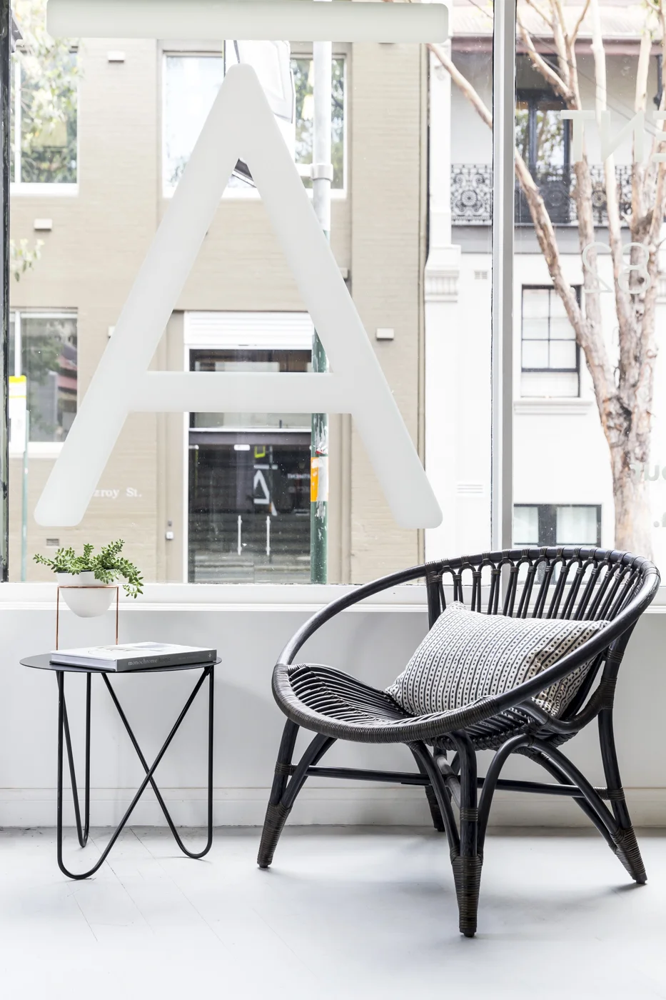 CL320_Easy_Chair_Black_Feelgood_Designs_Project82.jpg
