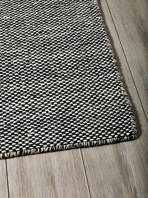 Subi_Flatweave_Rug_Black+Beige_Project82.jpg