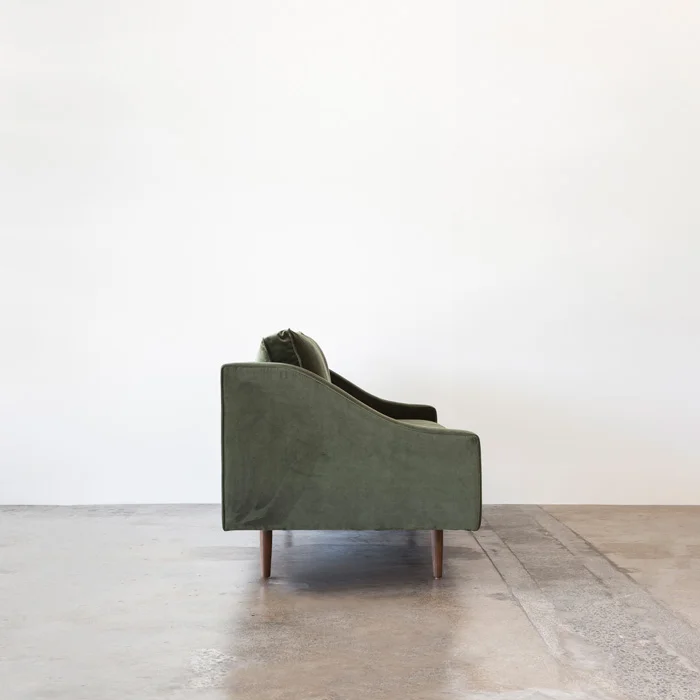 Ethel_Sofa_2200_TheSofaMaker_Atelier_Profile_Web_Project82.jpg