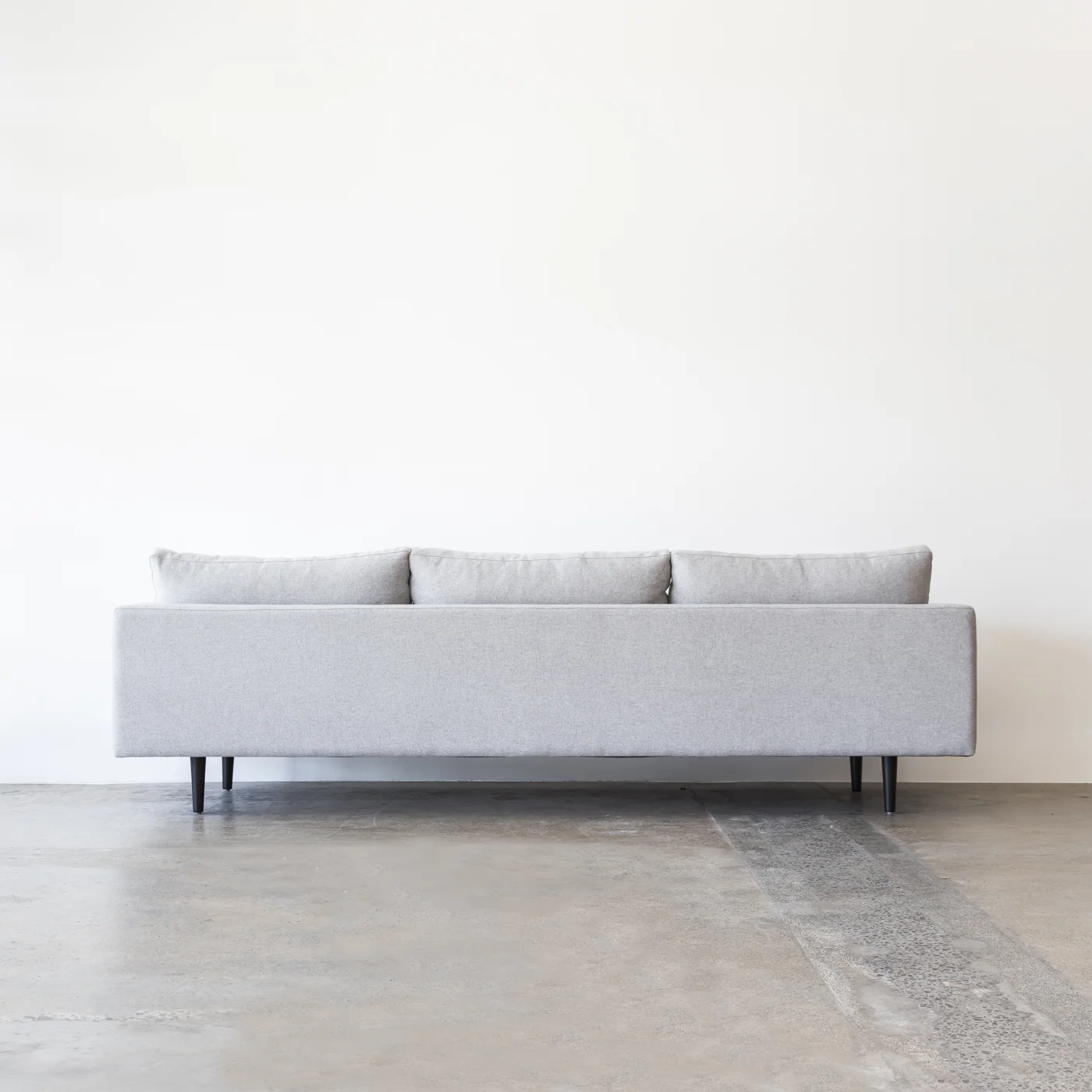 Charlie_Sofa_2600_Staple&Co_EbonyLeg_Square_Back_Project82.jpg
