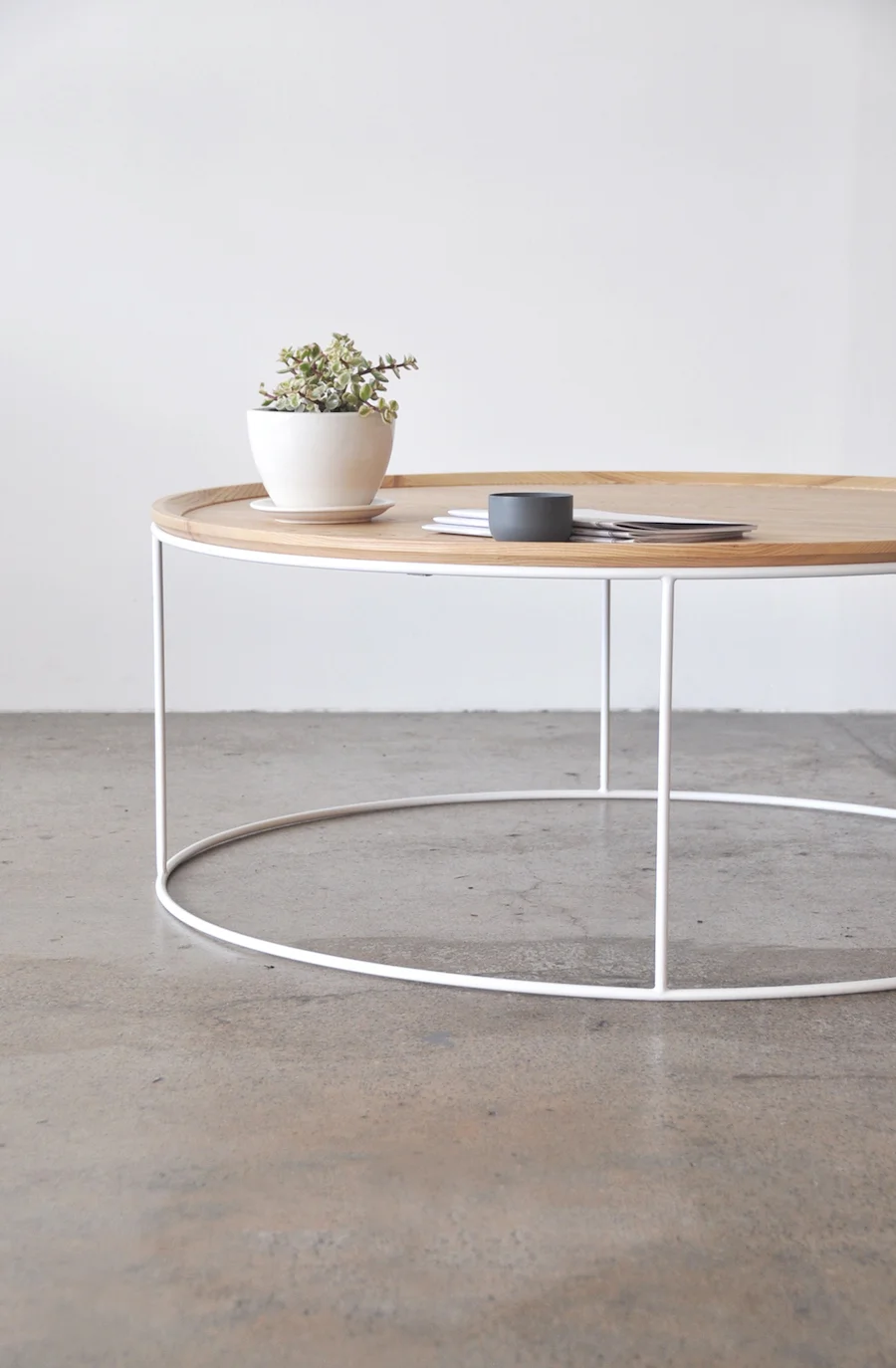 Freda_Design_Kiosk_Ash_White_Styled_Project82.jpg
