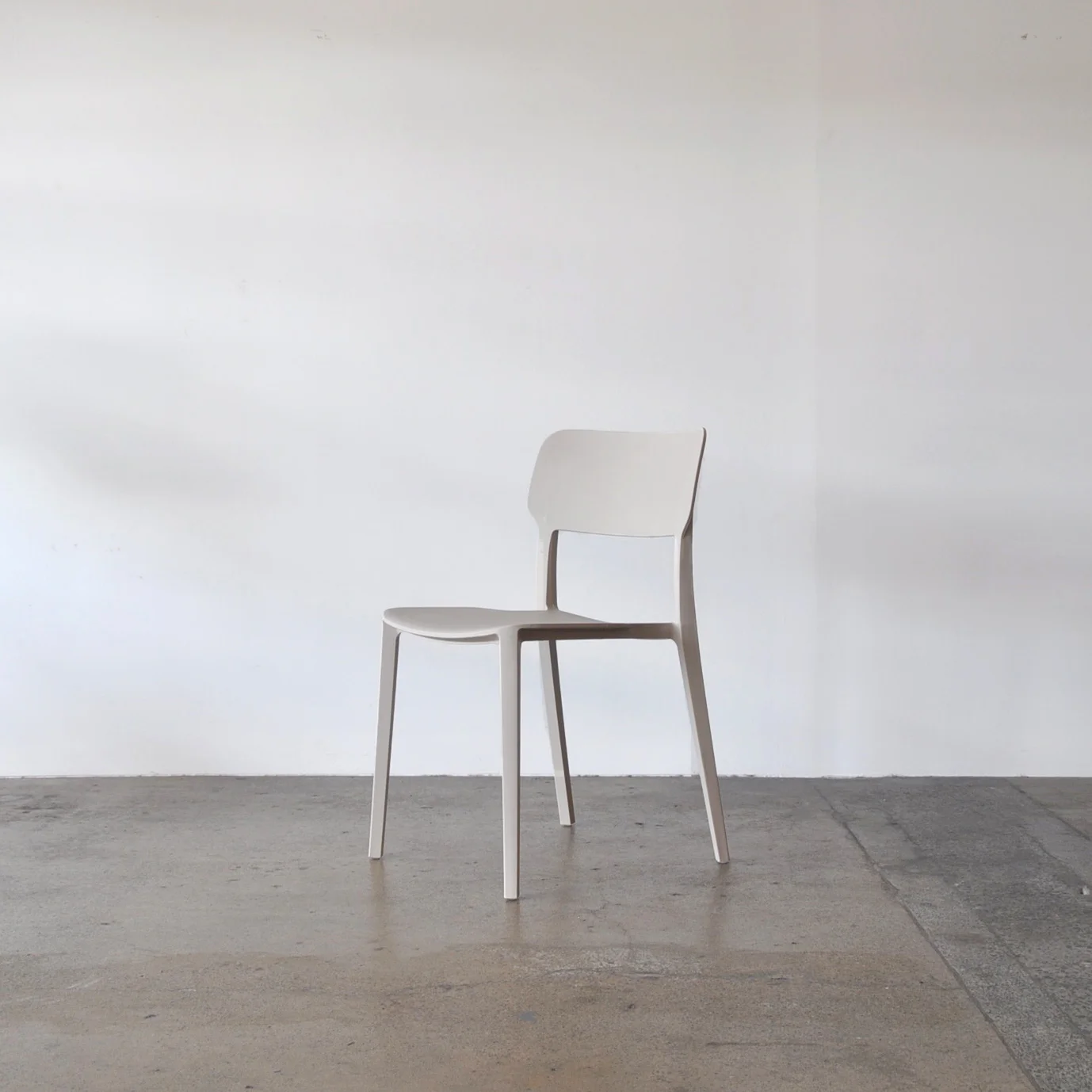 Alex_Chair_Outdoor_Sand_Establishing_Project82.jpg