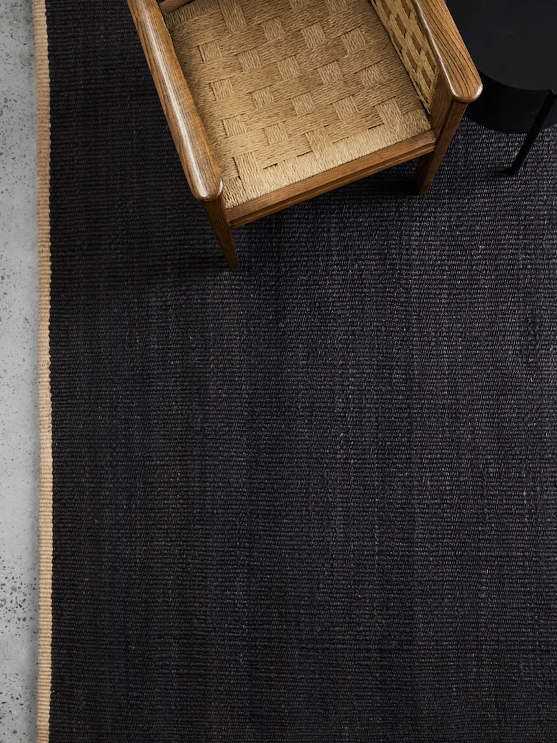 Armadillo_Rugs_Earth_Nest_Charcoal_Overhead_01.jpg