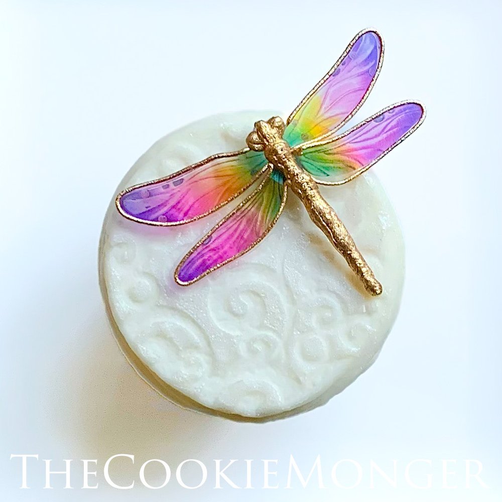 Soft Violet Edible Pre-Cut 3D Wafer Paper Butterflies--16 Multi-Sized  Edible Butterflies — The CookieMonger Edible Butterflies, Embossing Sheets,  and Edible Drink and Cupcake Toppers