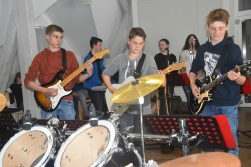 Schulband rockt Landesmusik-akademie Engers