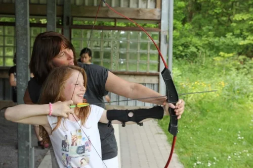Sportklasse 5b Gast beim Bogenschießen