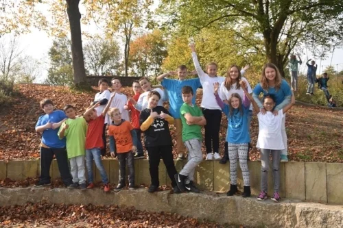 Schulshirts und - sweatjacken