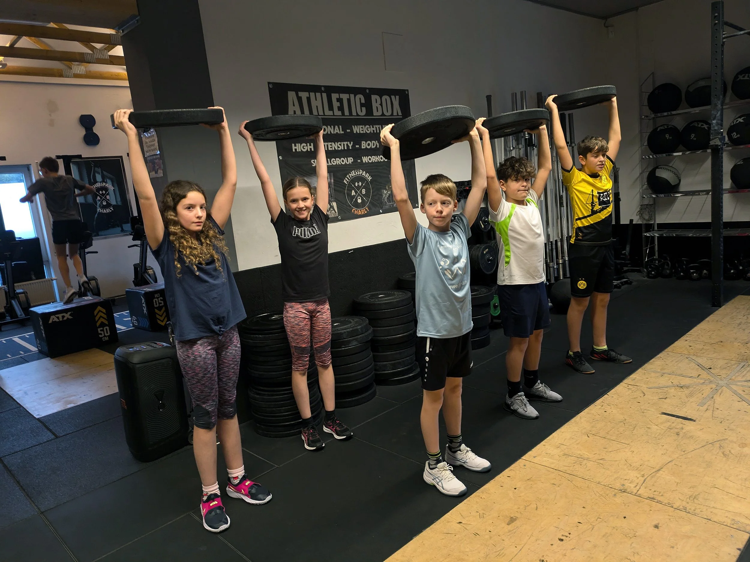 Sportunterricht im Fitnessstudio — Heinrich-Roth-Realschule plus