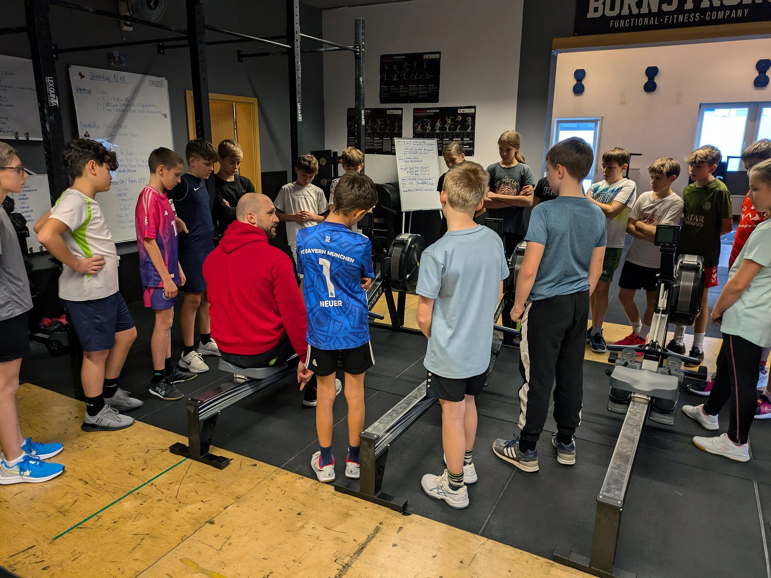 Sportunterricht im Fitnessstudio — Heinrich-Roth-Realschule plus