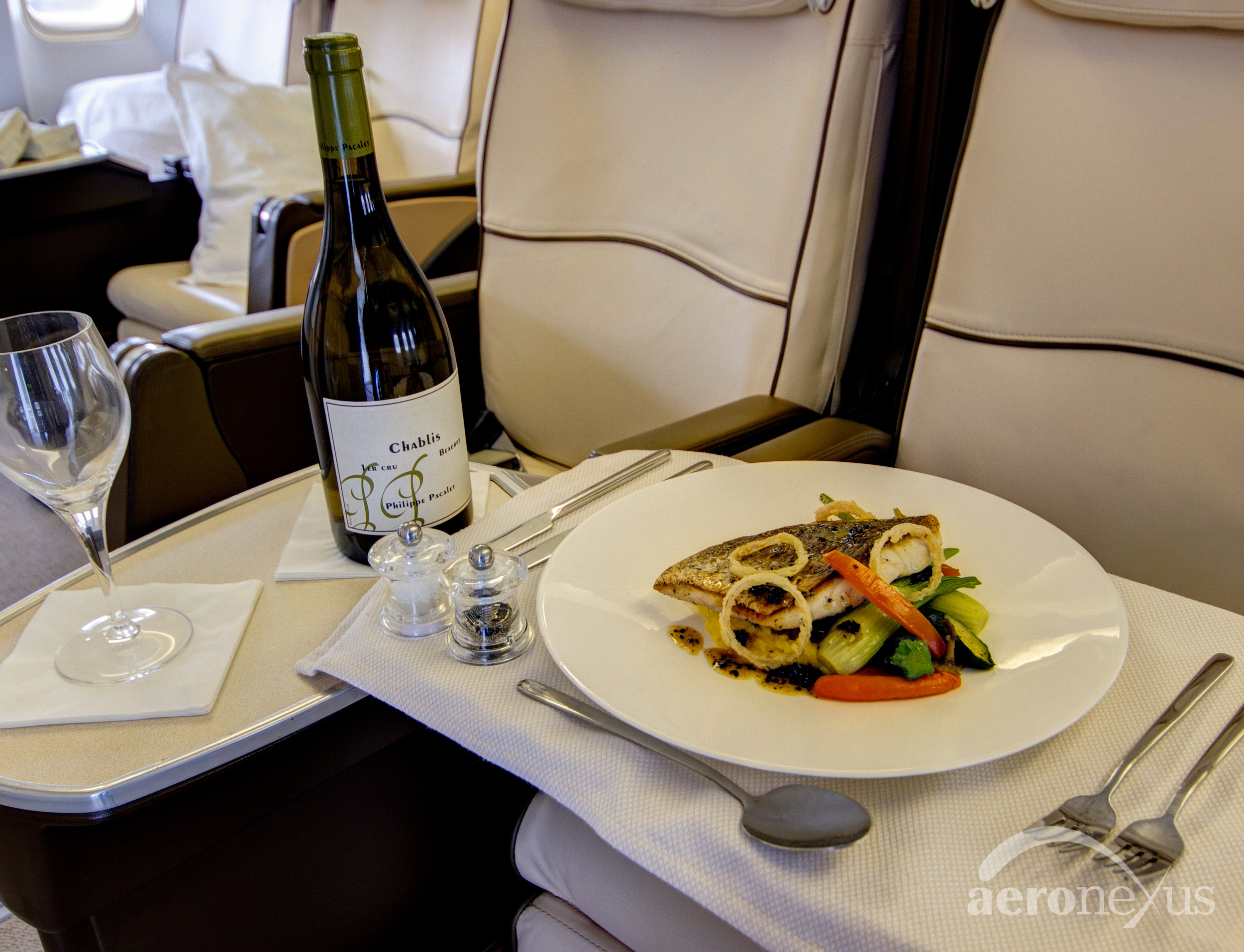 Aeronexus | VIP Boeing 767-300ER | Interior Catering