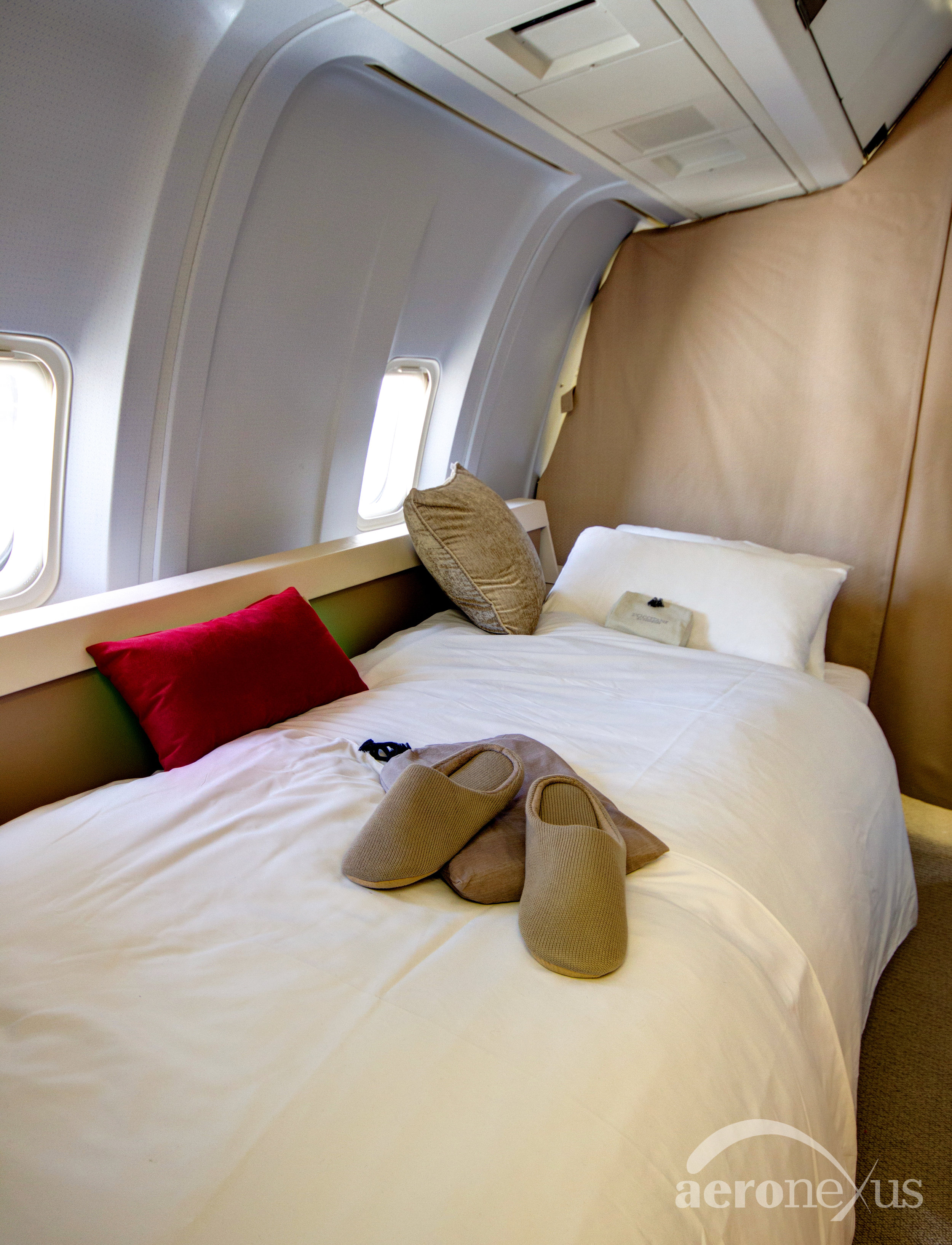 Aeronexus | VIP Boeing 767-300ER | Interior Bed