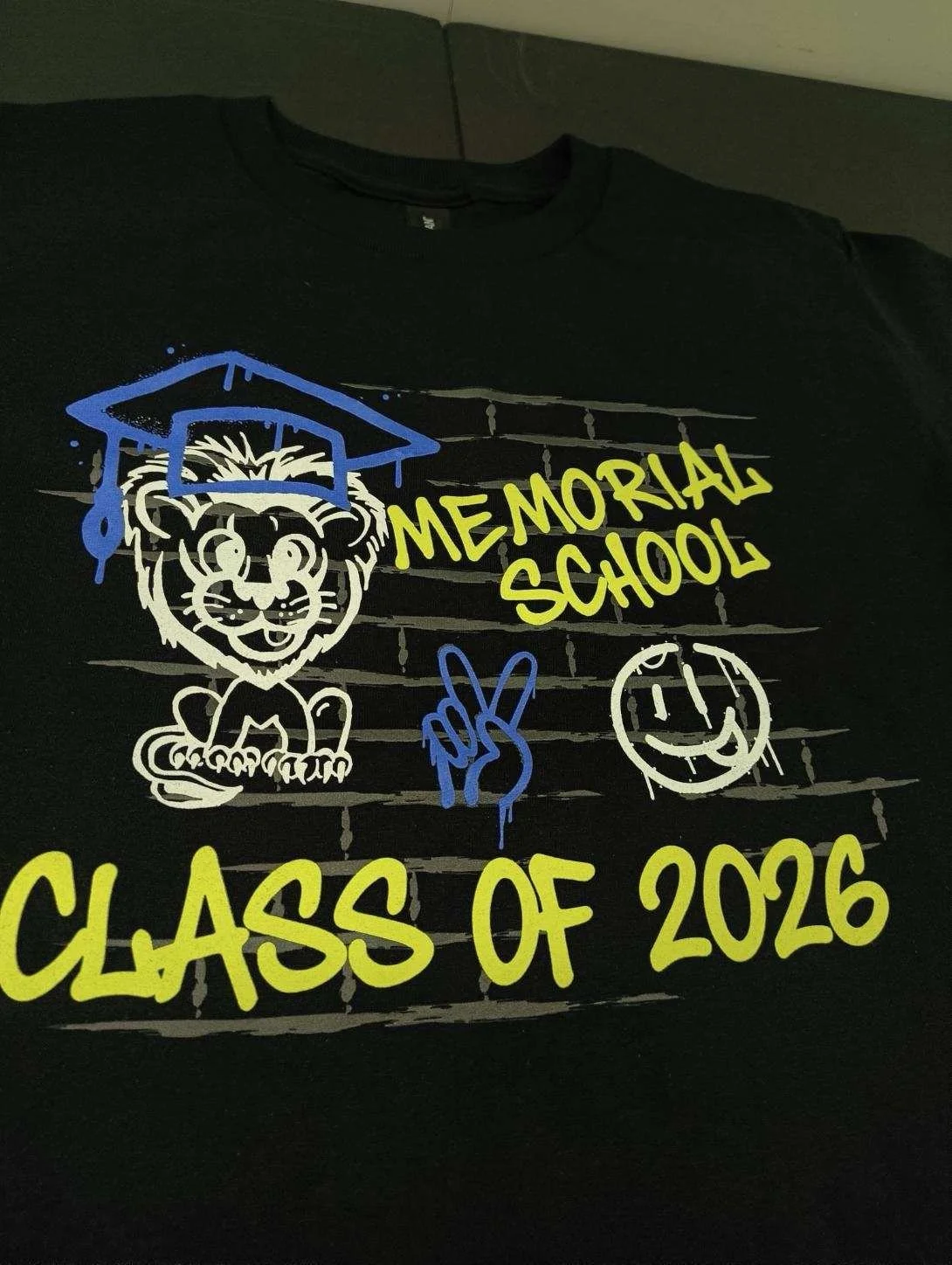 It&rsquo;s very cold now, so let&rsquo;s think towards the warm days of June when the sun and school are out! ☀️

Click the link in our bio to get started on your class of 2026 merch order today! 🎓

#shopsmall #supportlocal #classof2026 #momandpopsh