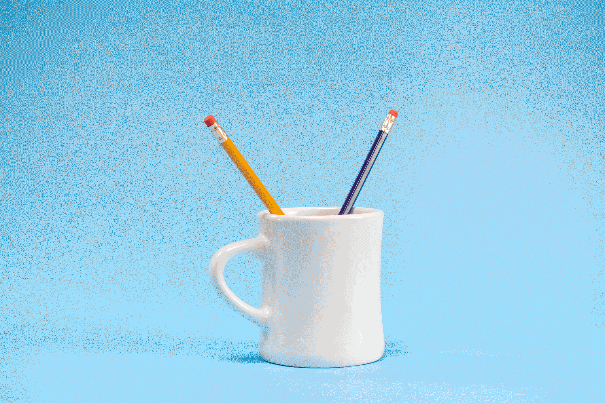 TR-MugPencilGIF-Large.gif