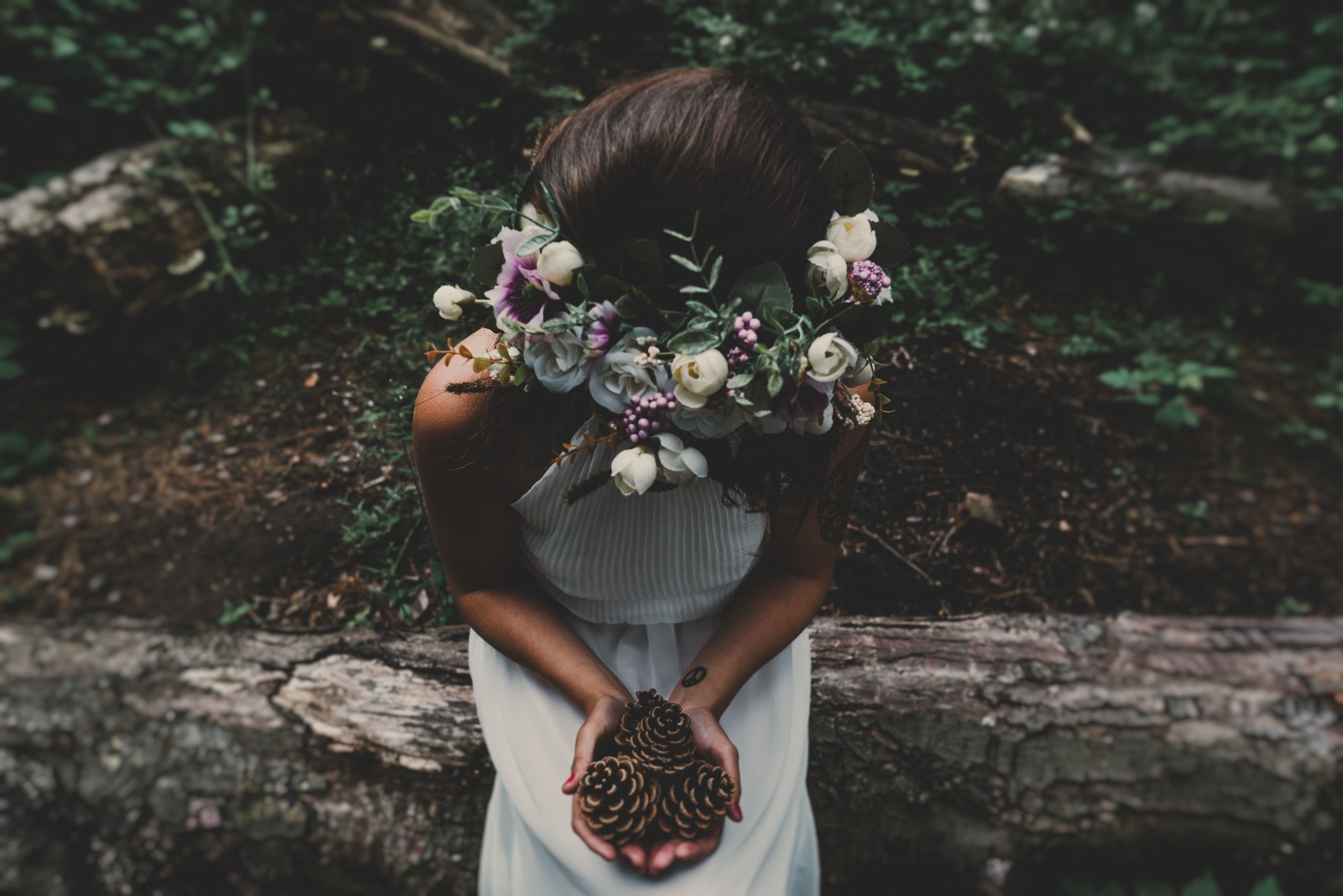 boho-free-spirited-bride-woodland-and-alternative-wedding-photography (39).jpg