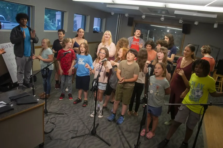 radio performance.jpg