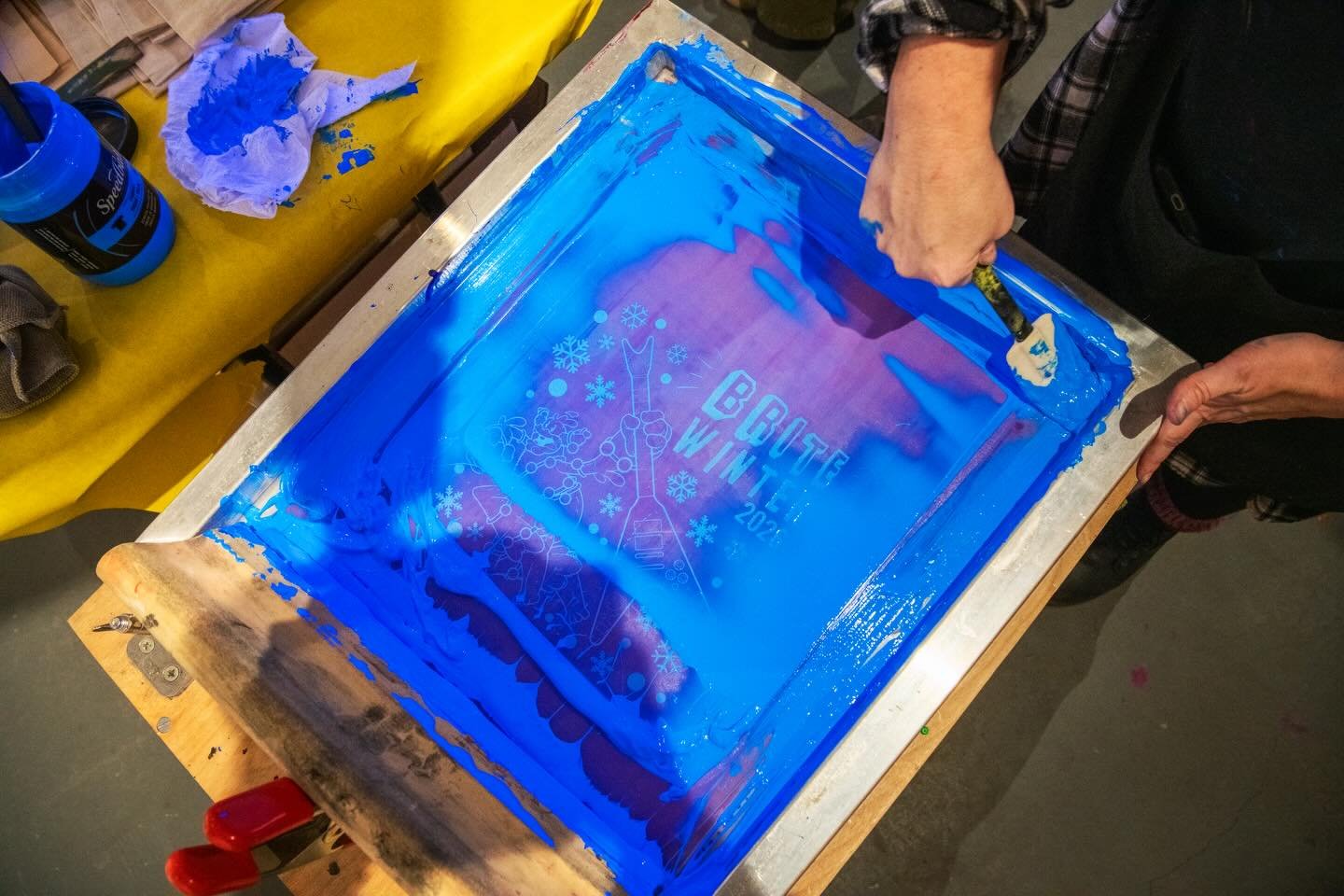 People in my neighborhood @britewinter edition. @waterlooarts @marielbritt 
 
&bull; &bull;
&bull; &bull;
&bull; &bull;
&bull; &bull;

#portrait #streetportraits #streetphotography 
#streetphoto #thisiscle