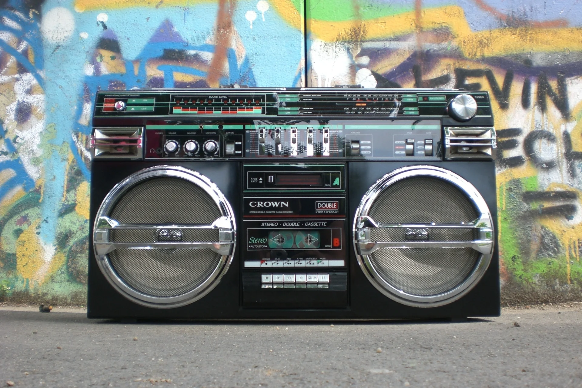 ghettoblaster-radio-recorder-boombox-old-school-159613.jpeg