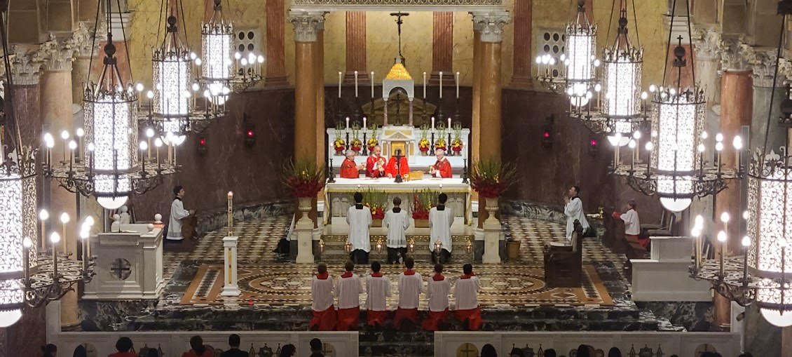  St. Andrew Roman Catholic Church, an architectural treasure, nurtures a diverse and welcoming community dedicated to connecting faith in Jesus Christ with service to others.&nbsp;  La Iglesia Católica Romana de San Andrés, un tesoro de arquitectura,