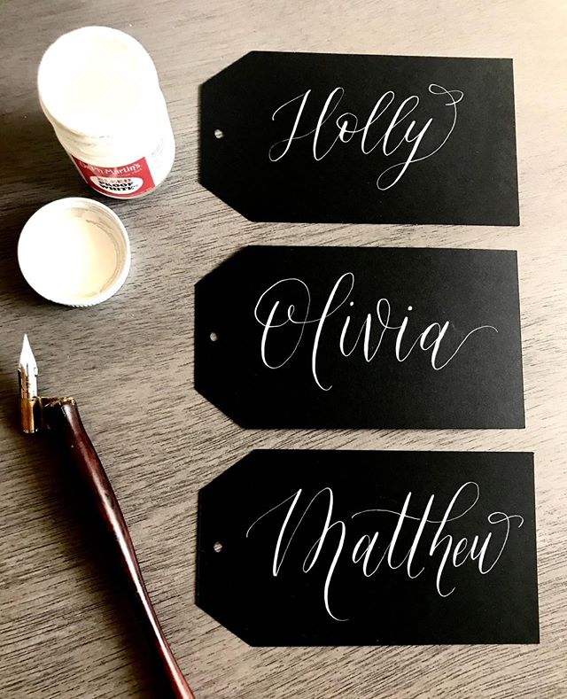 Black on White... Classic 👌
.
.
.
.
.
.
.
.
#moderncalligraphy #calligraphy #calligraphylover #nametags #placecards #nibandink #moderncalligrapher #etsyshop #goodtype #typography #typegang #script #typematters #calligritype #calligraphyph #weddingpl