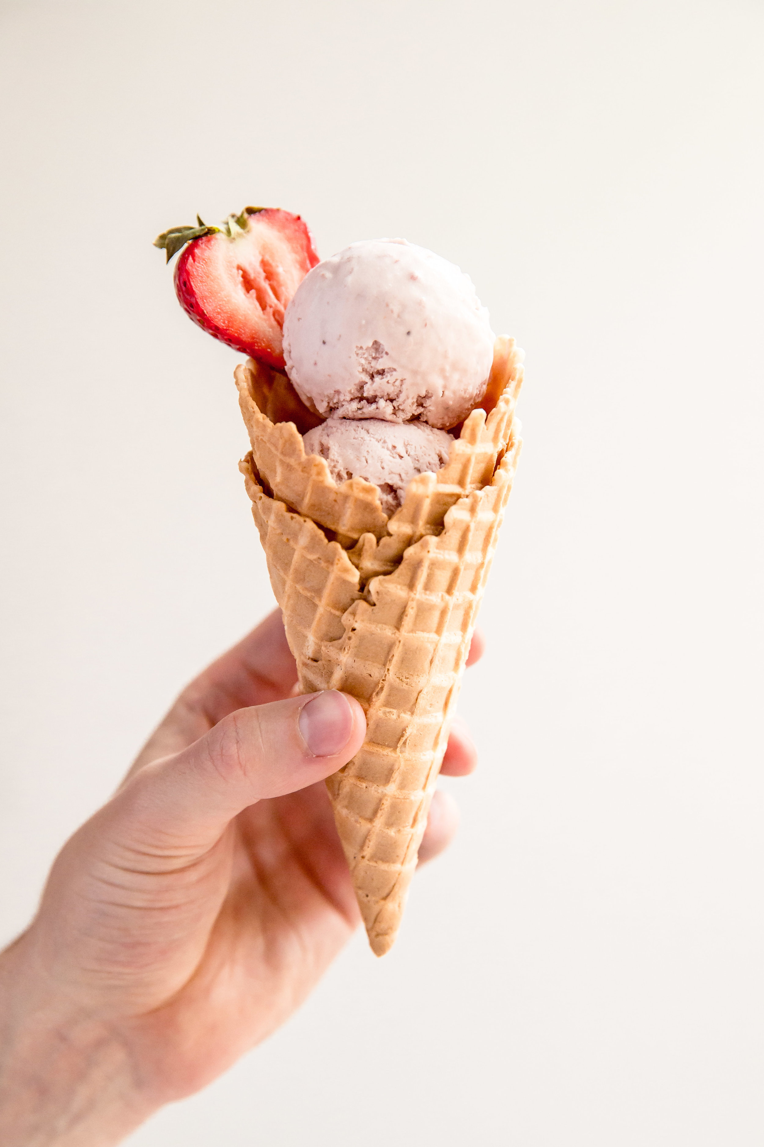 roasted-strawberry-honey-ice-cream-4.jpg