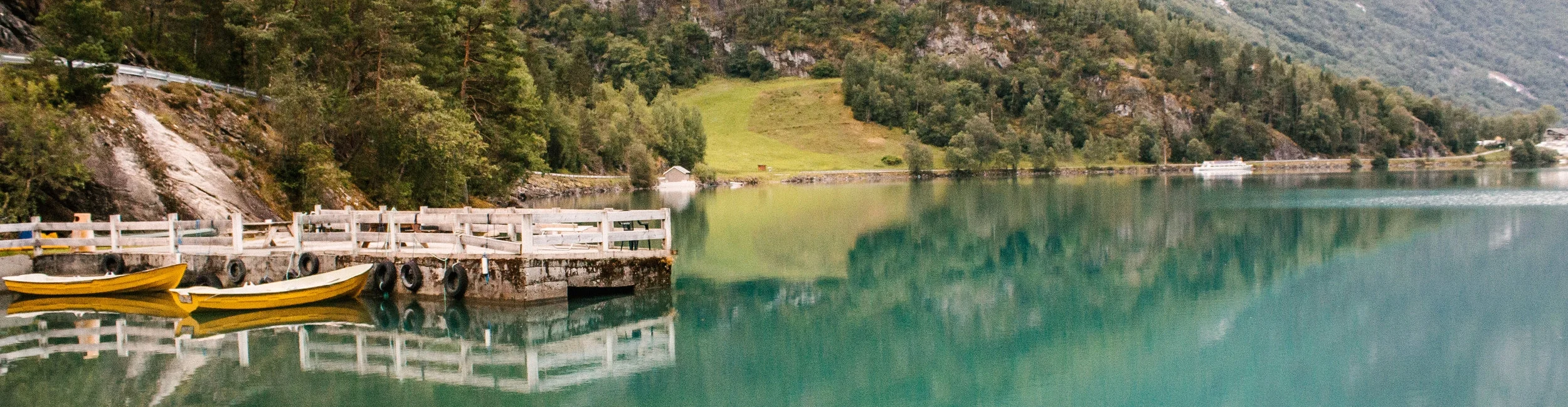 norway_lovatnet_lake-2.jpg