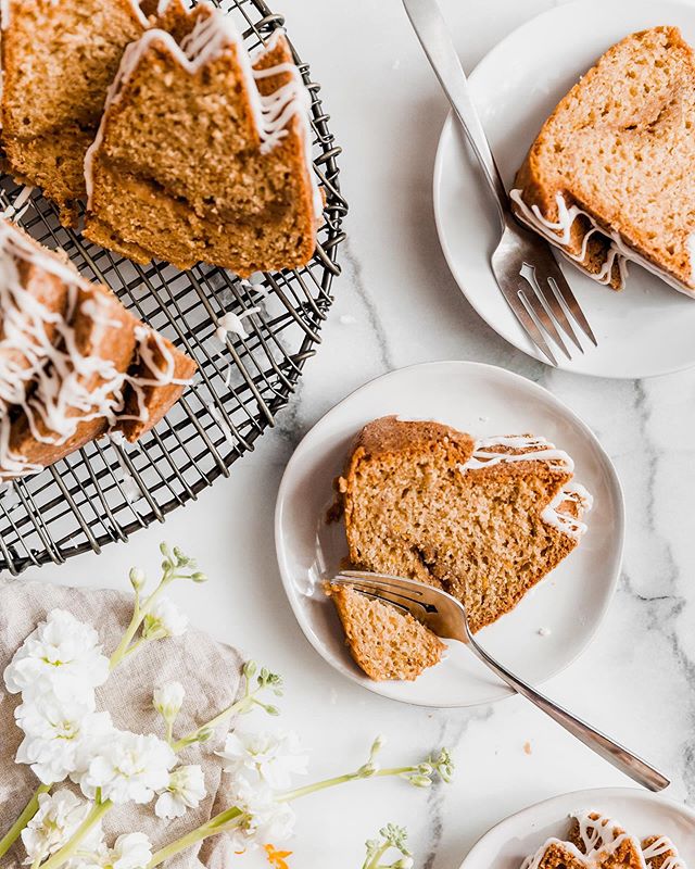 Is it bad if one is already eager for fall to get here to enjoy the cozy weather and yummy fall-inspired baked goods? Asking for a friend....🙈🍂⠀
&bull;
&bull;
&bull;
&bull;
&bull;
&bull;
#bakersofinstagram #feedfeed #bghfood #bakedfromscratch #toda