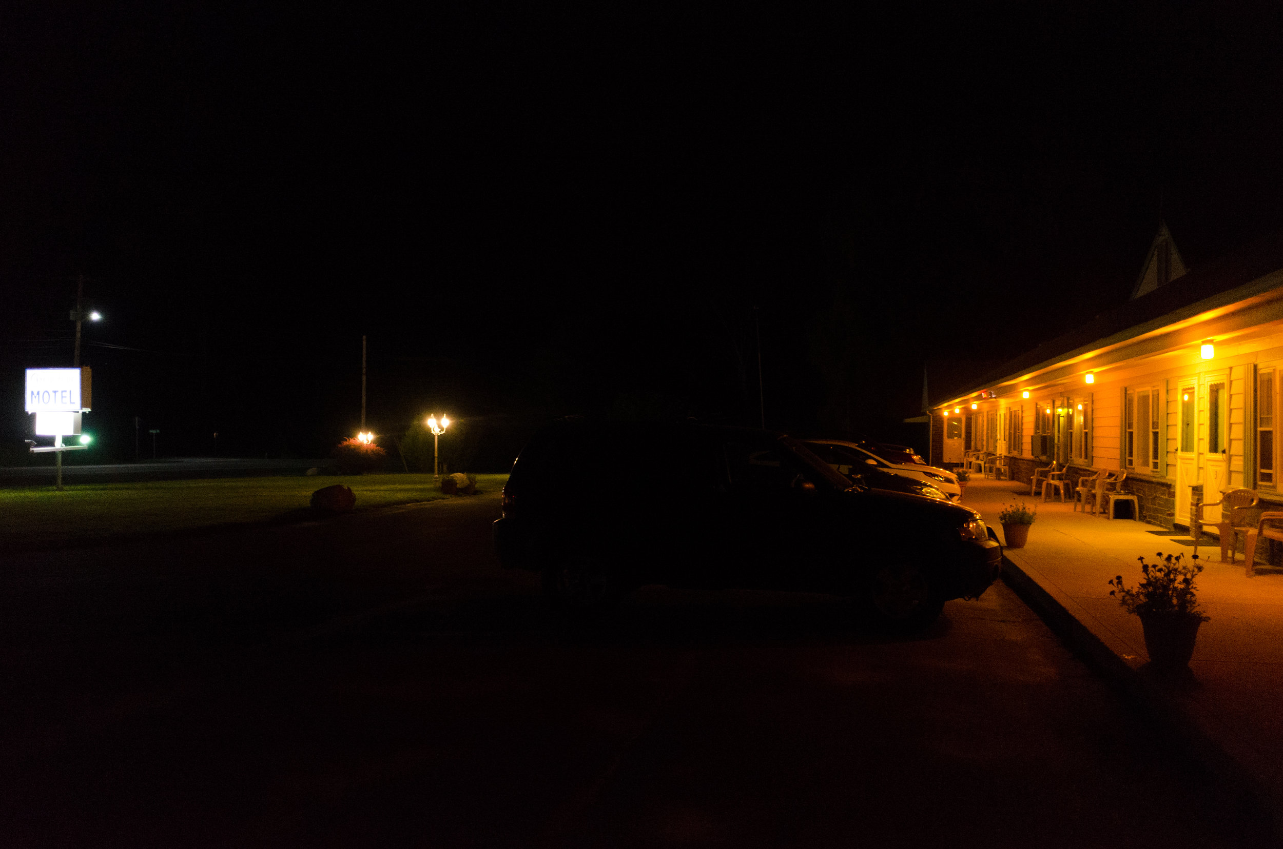   It started fortuitously - after a long five hour drive from Brooklyn to Middlebury Vermont with my friend Jeff Sereni we pulled into a dark motel parking lot at the same moment as our compatriot Simon Fong who had completed a similarly long drive S