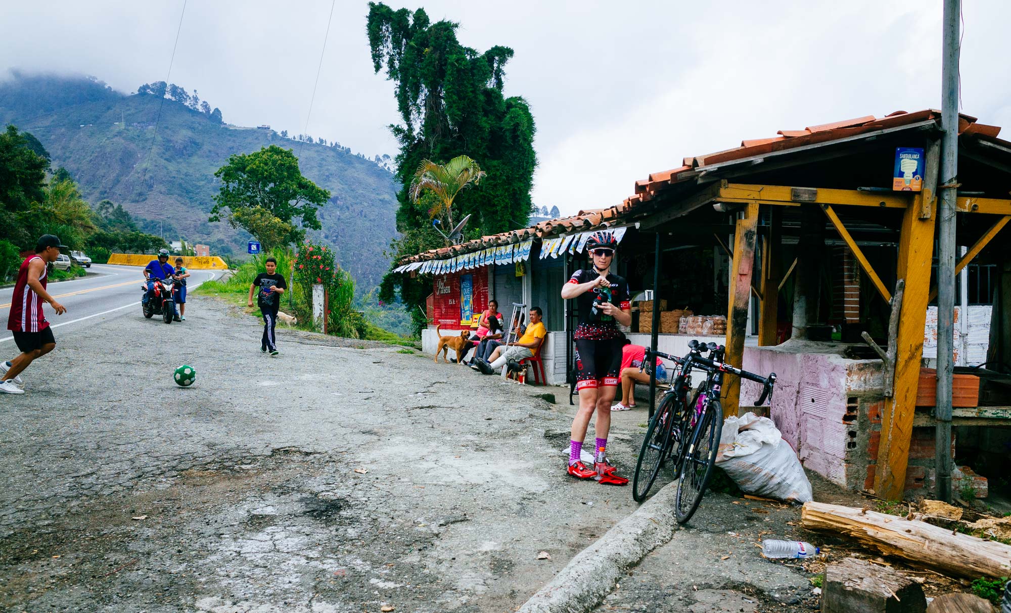 to-be-determined-photo-rhetoric-cycling-in-colombia-1021.jpg