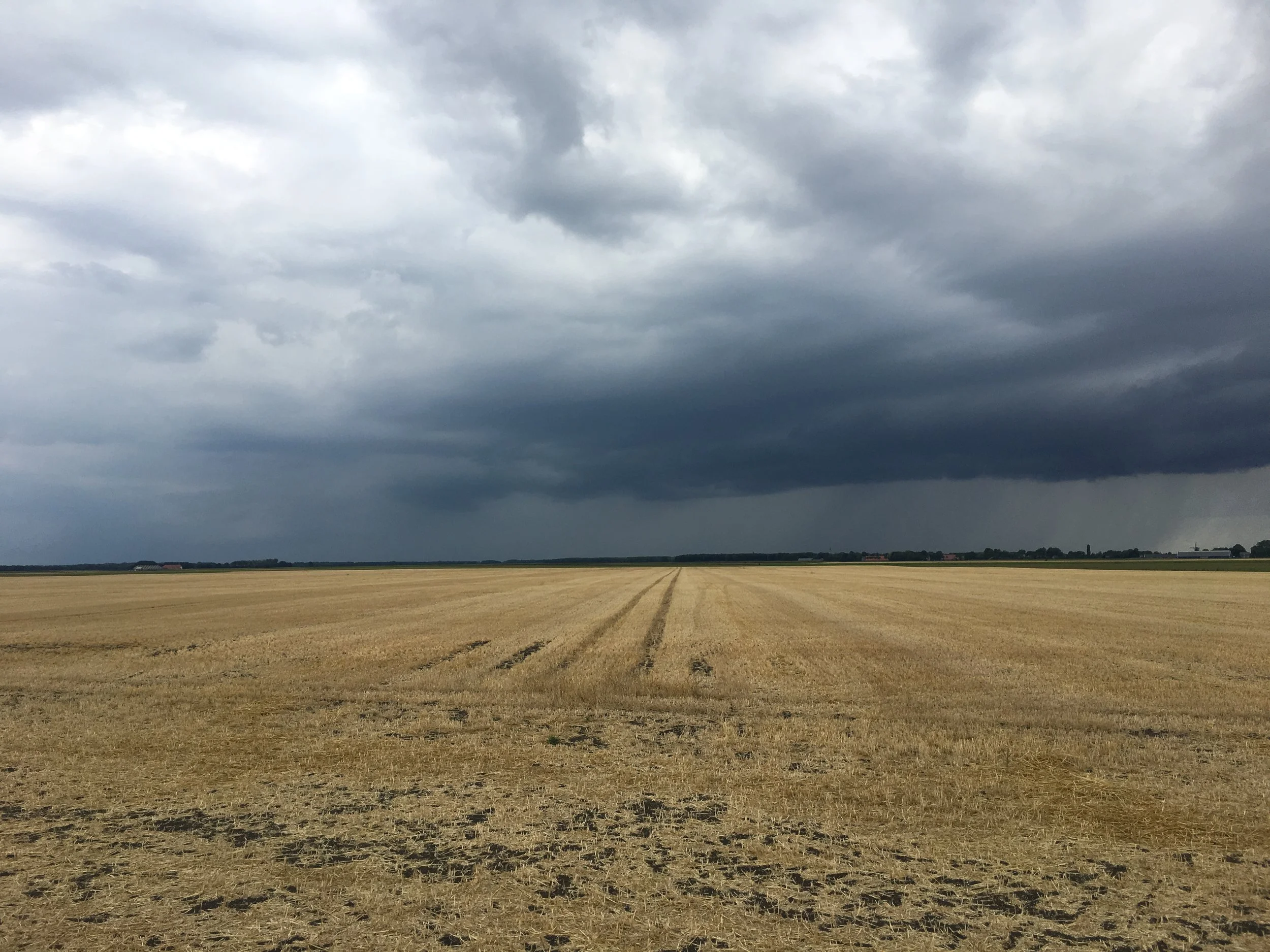 Flat means you can see the weather changing from miles away.