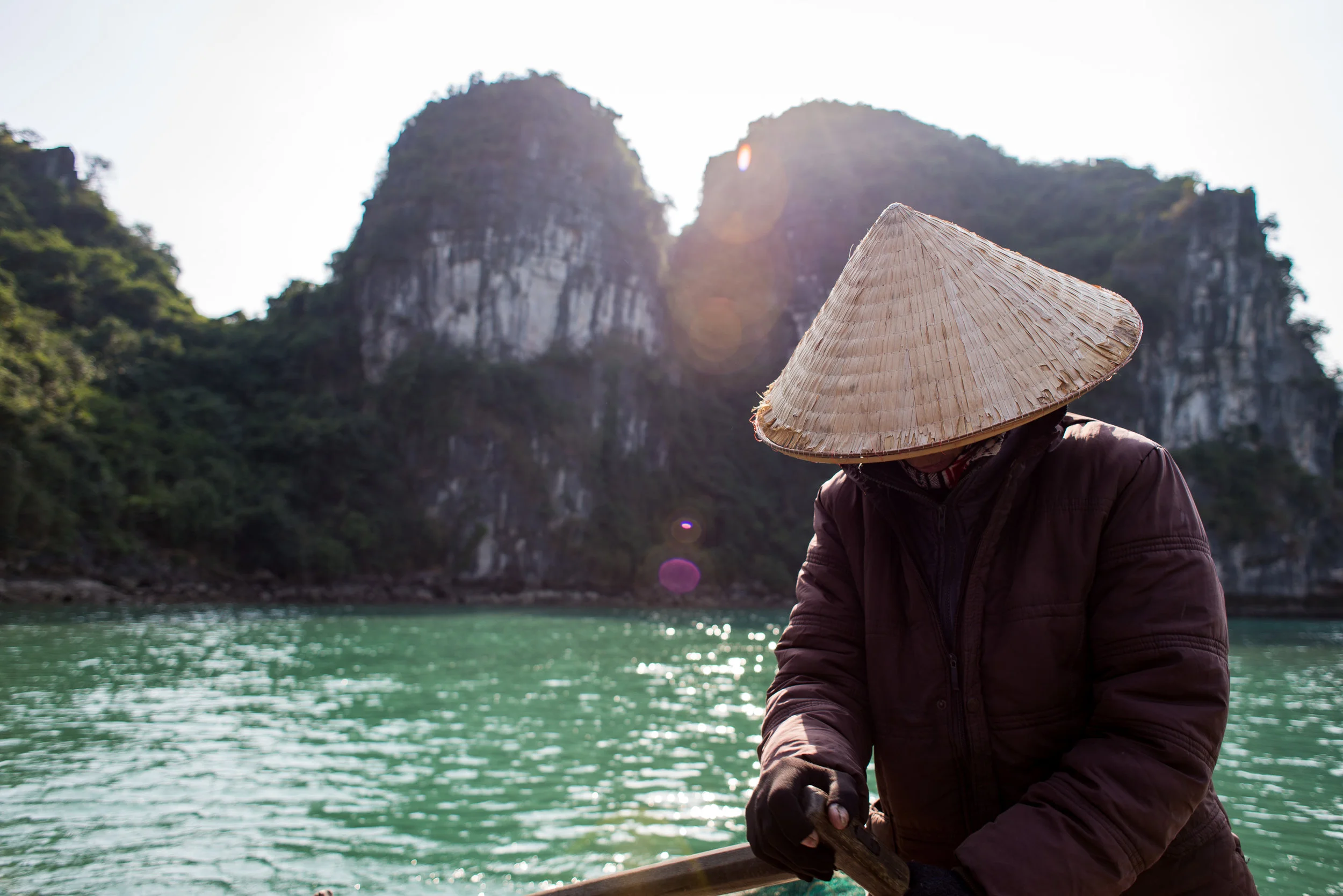 Nikon D610, Nikkor 24 2.8D, 1/800, ISO-100. Halong Bay, Vietnam.