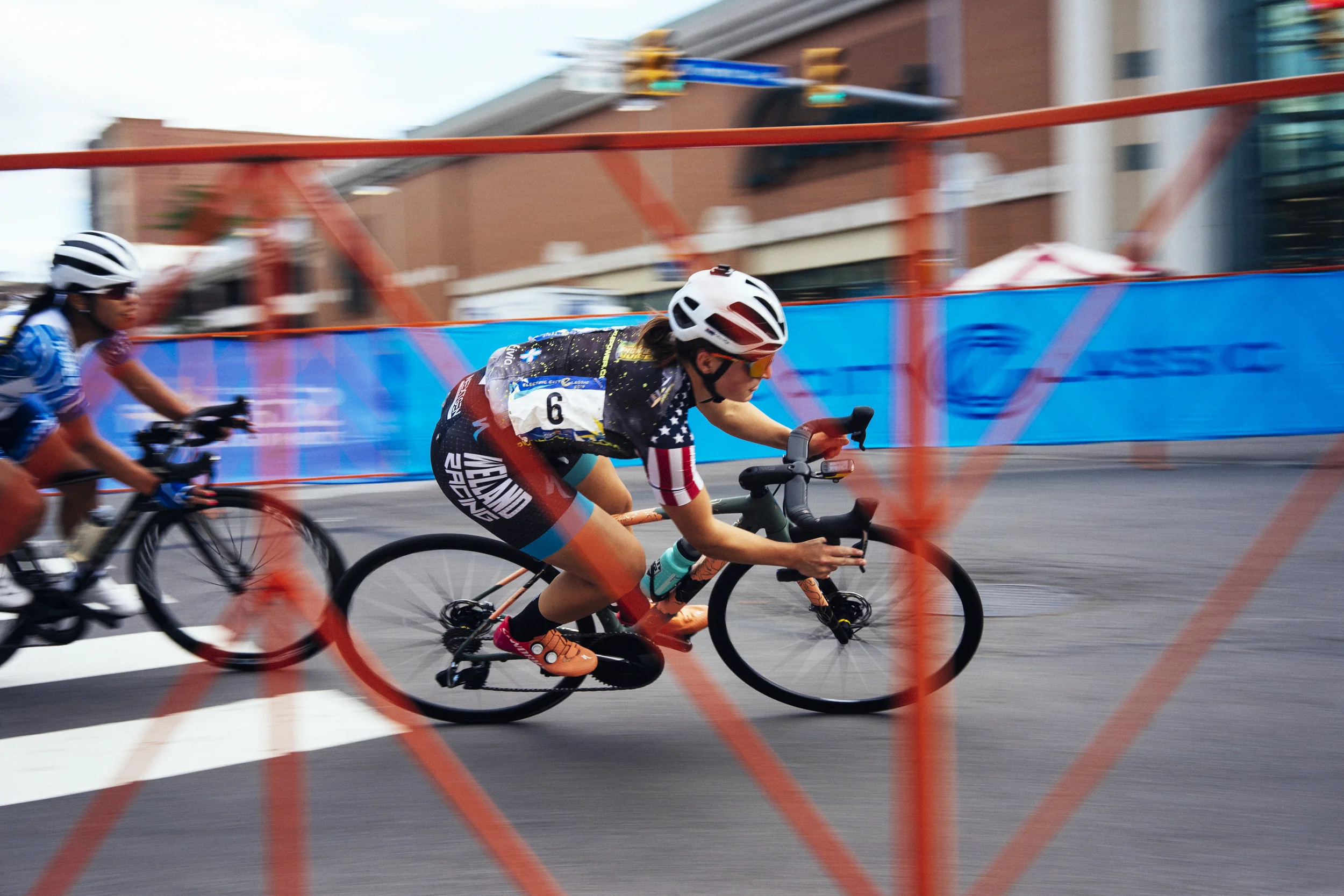 Eventual race winner, Oliva Rae, wasn't afraid to put her nose in the wind to maintain good position throughout the race