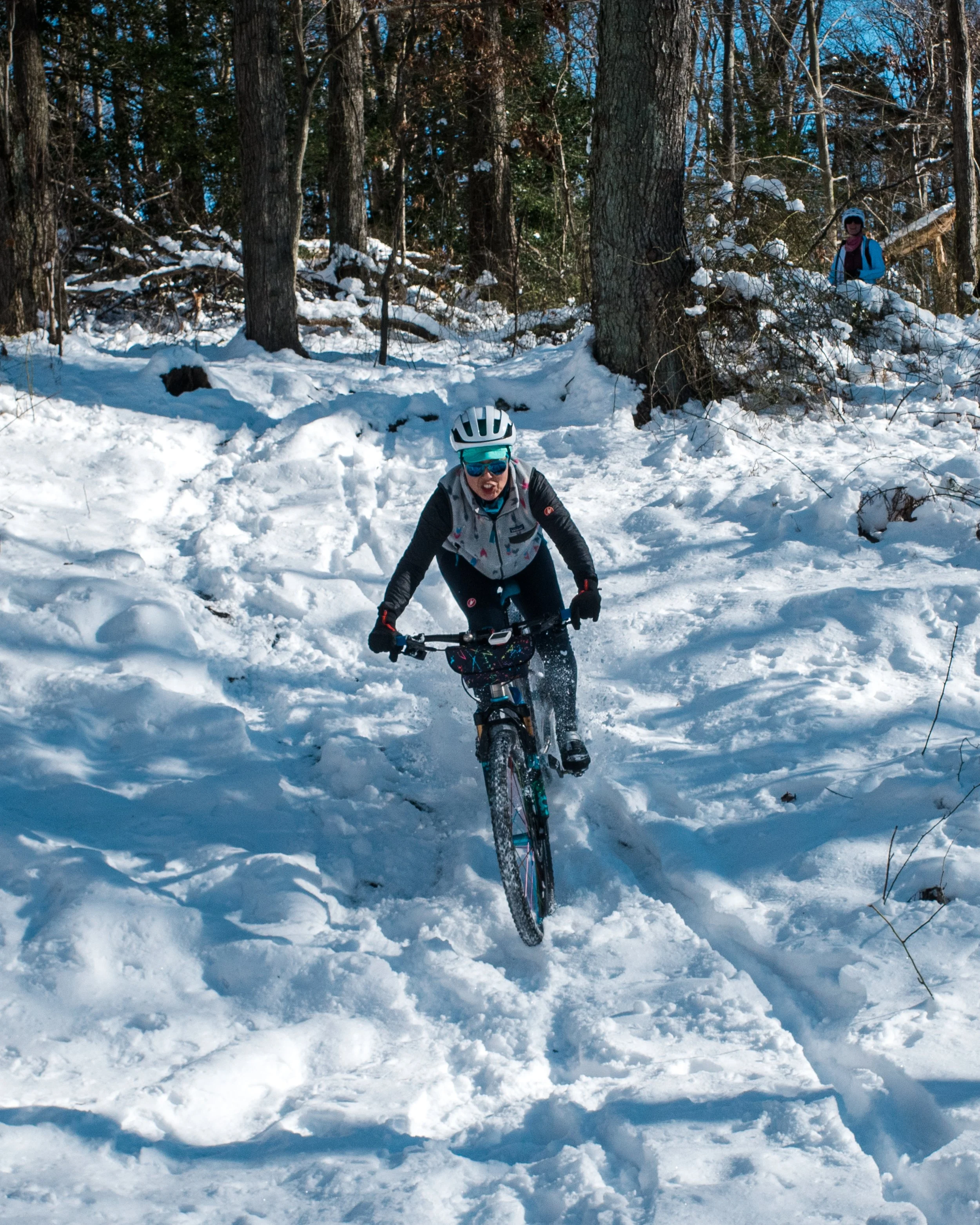 Winter Mountain Biking In Snow Winter Downhill Mountain Biking Online