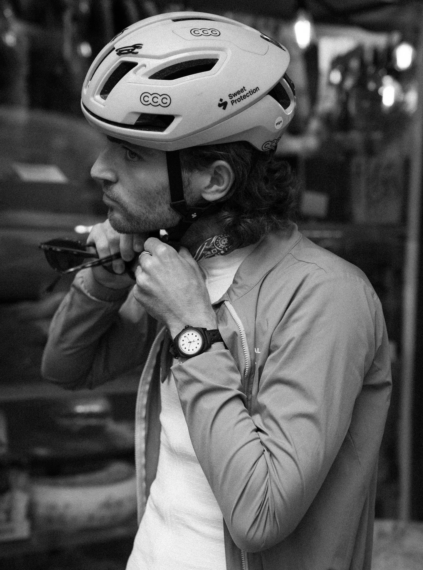 Up on the Journal now, we speak with Johan of @bravurwatches to learn more about the stories behind their Team Heritage Collection, an ode to the World Tour's bygone era. The collection pays tribute to the iconic cycling teams of the 1960-80s that co