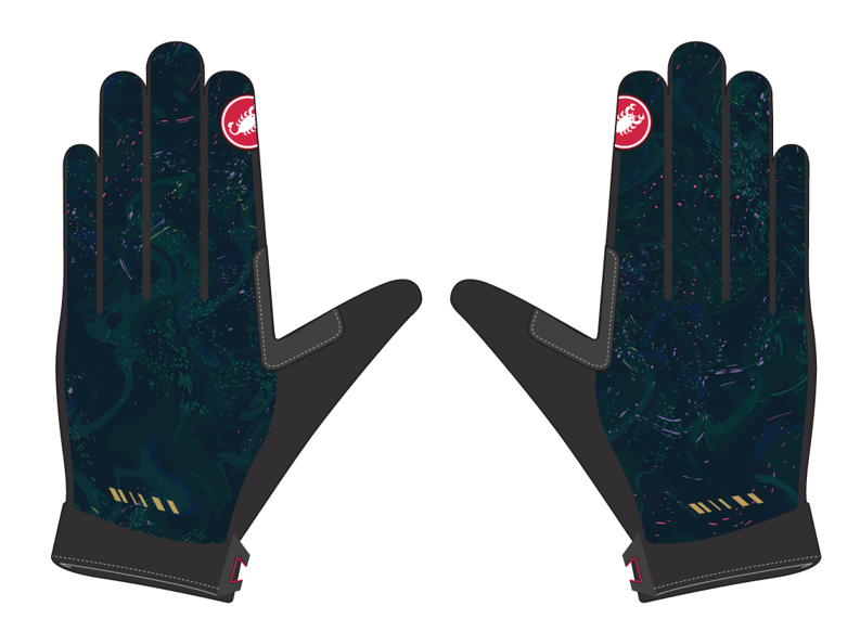 green gloves.png